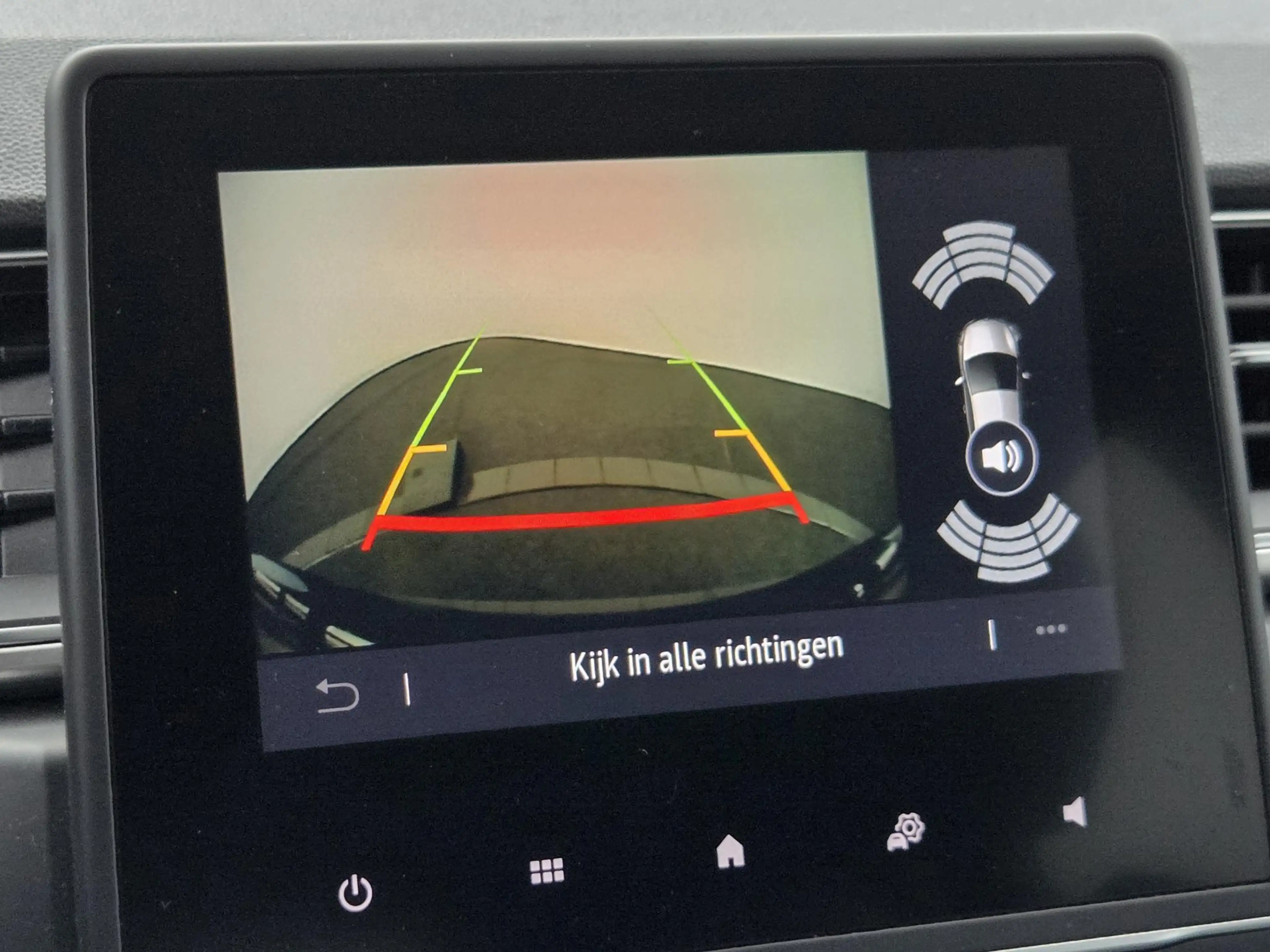 Renault Captur 1.6 E-Tech Plug-in Hybrid 160 Intens | Camera | Pa — photo 20