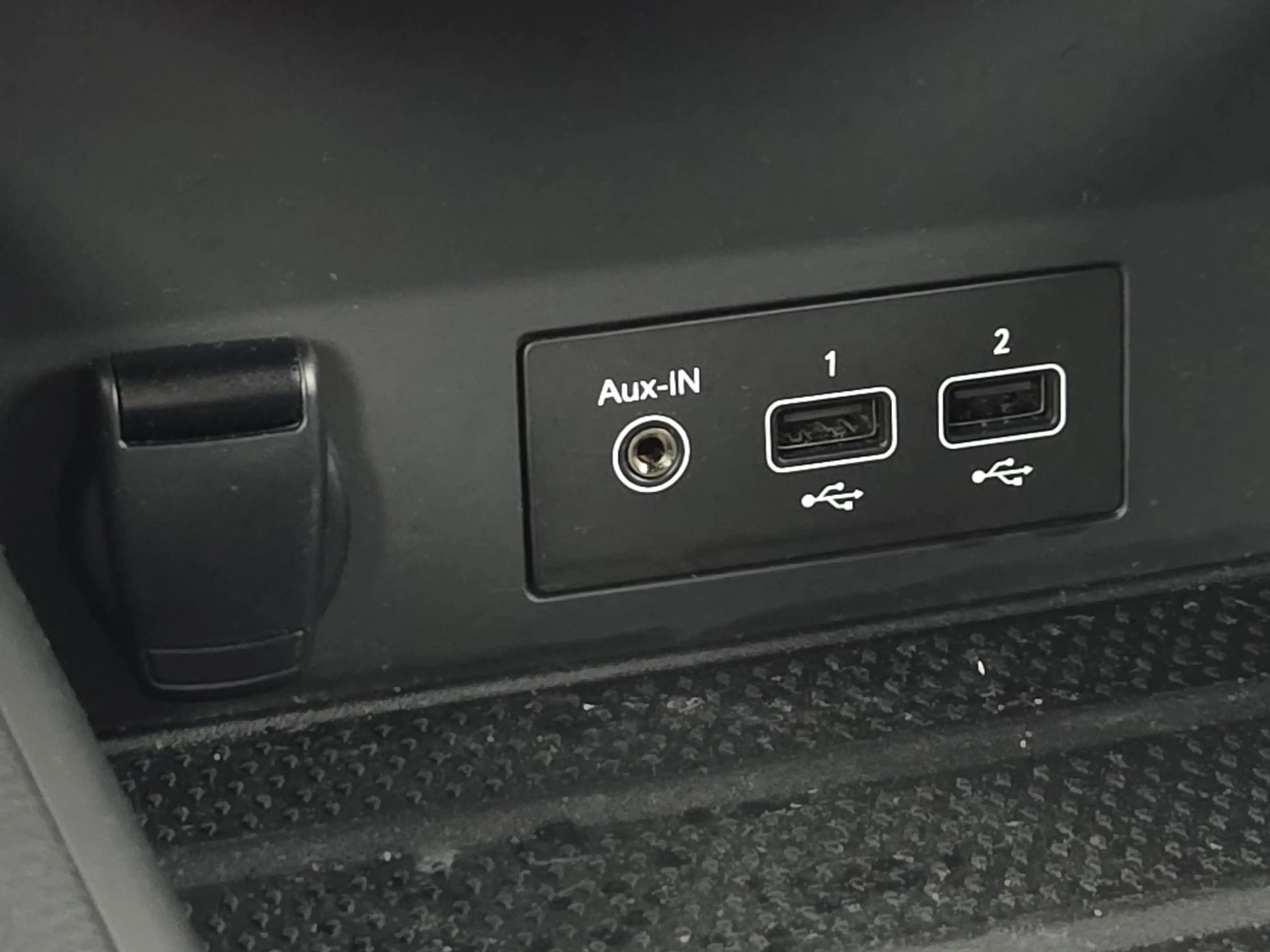 Renault Captur 1.6 E-Tech Plug-in Hybrid 160 Intens | Camera | Pa — photo 30