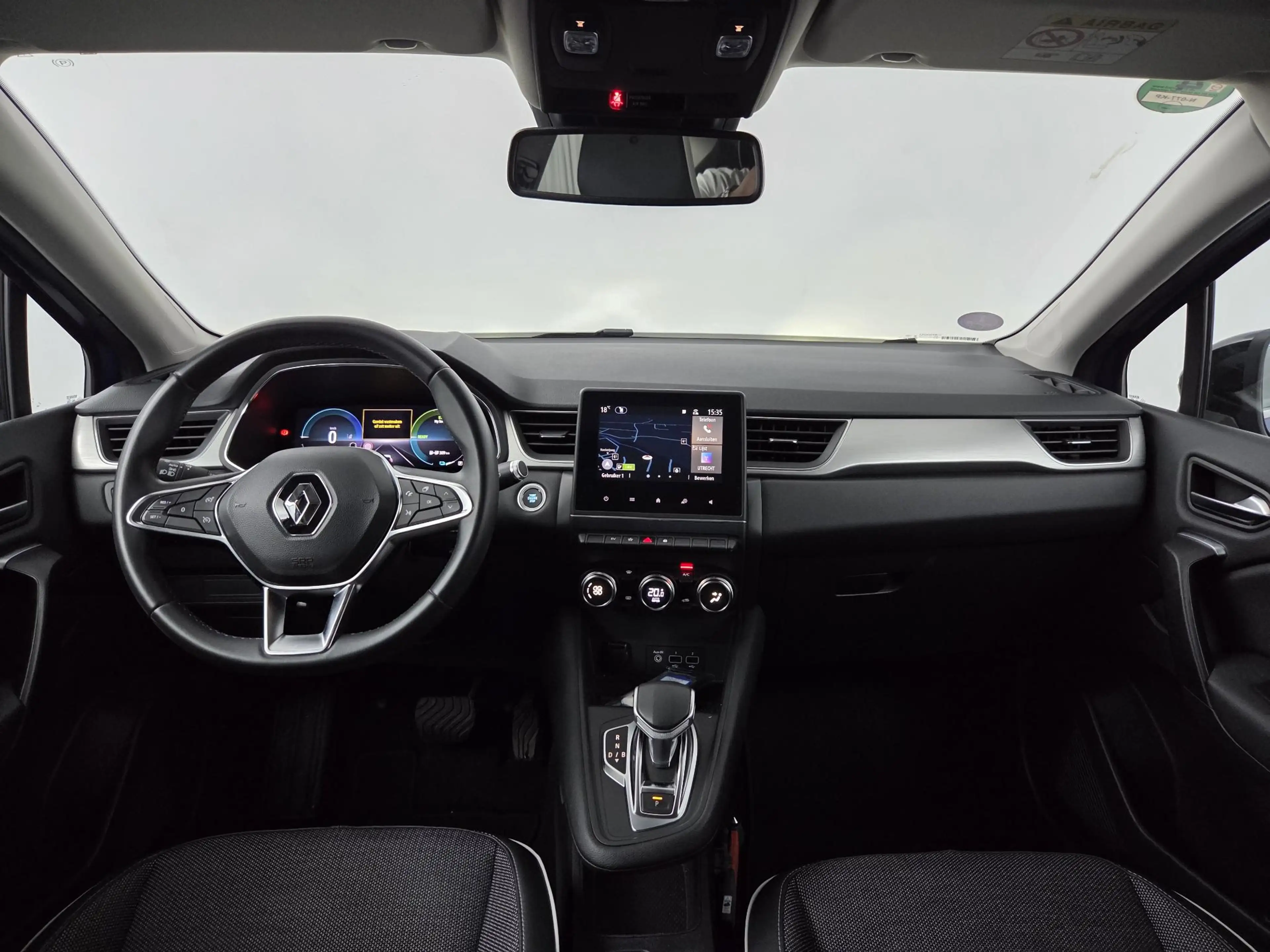Renault Captur 1.6 E-Tech Plug-in Hybrid 160 Intens | Camera | Pa — photo 3