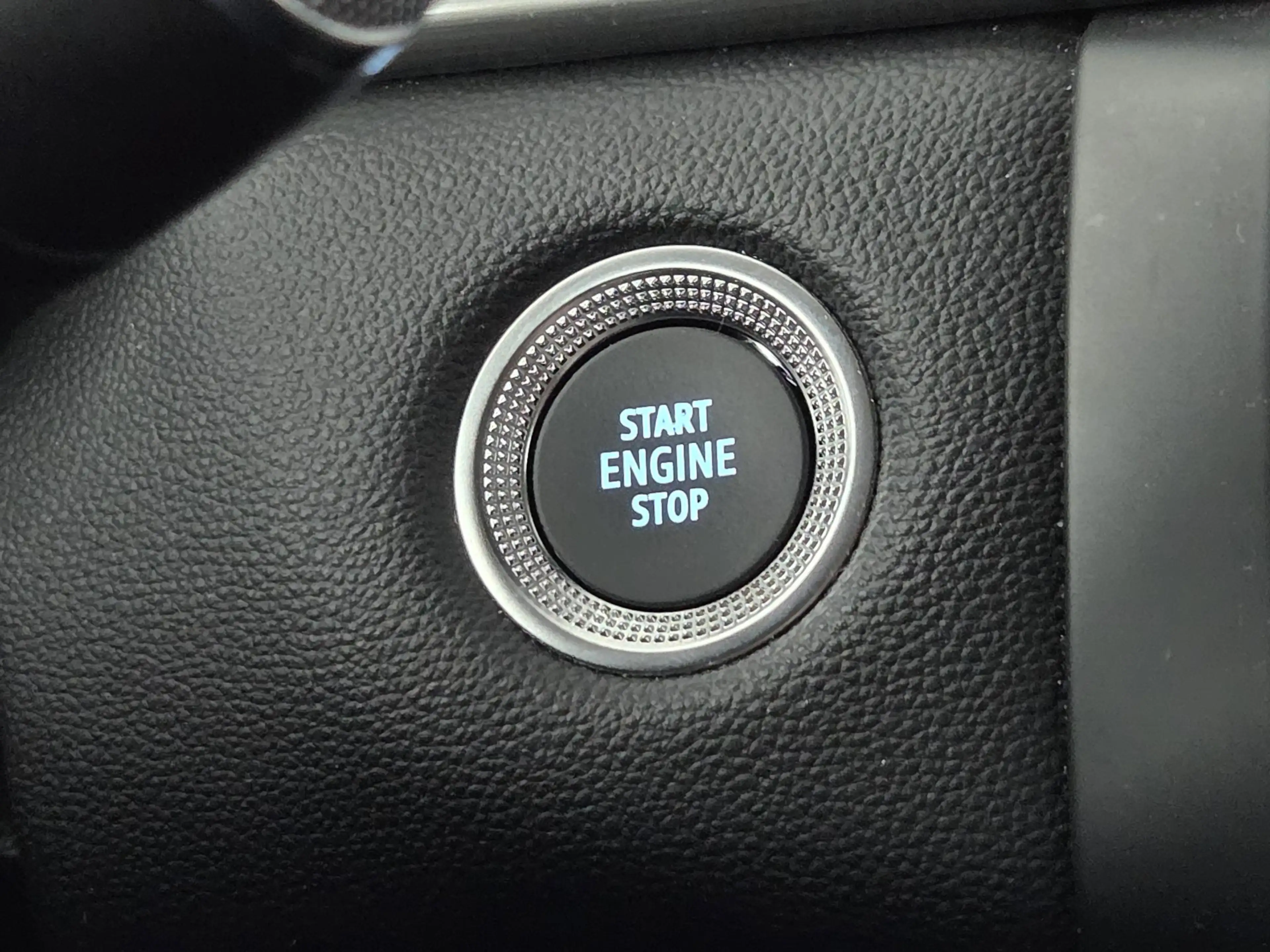 Renault Captur 1.6 E-Tech Plug-in Hybrid 160 Intens | Camera | Pa — photo 37