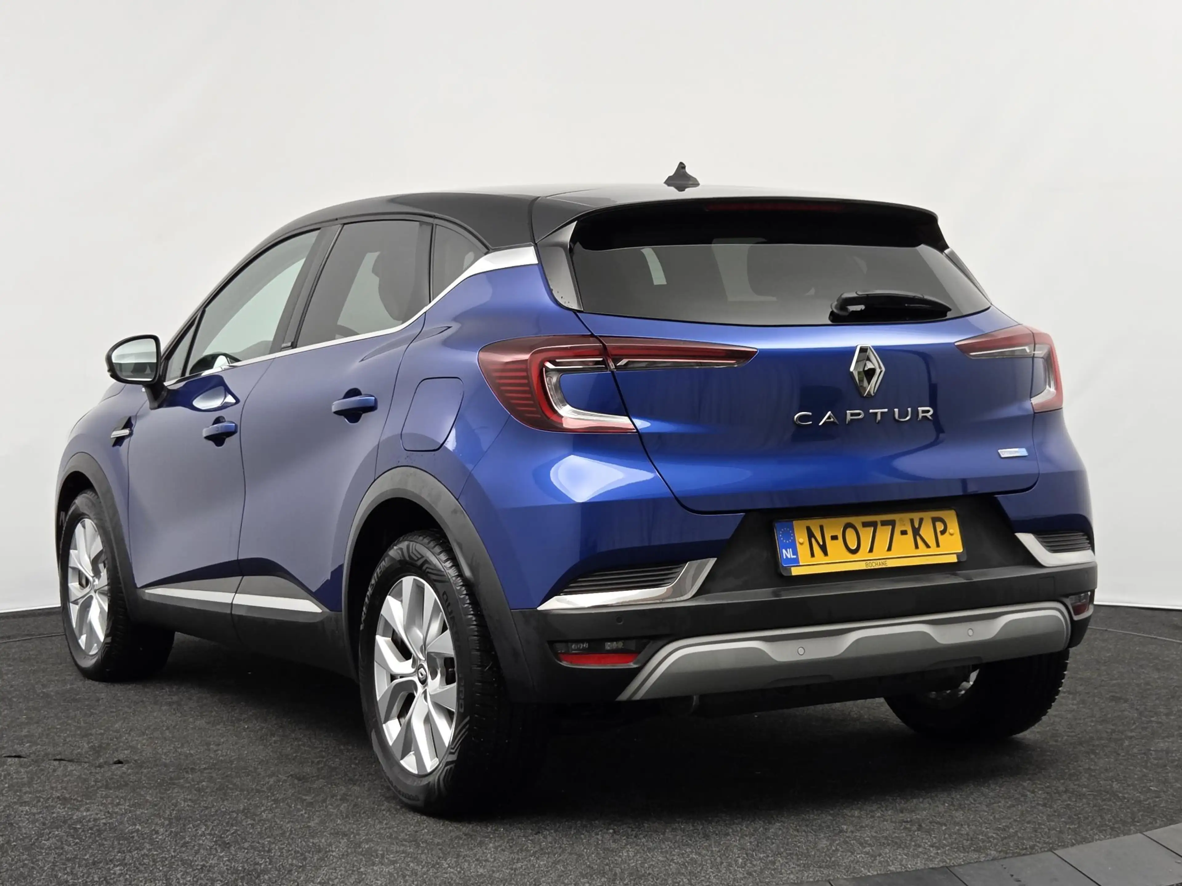 Renault Captur 1.6 E-Tech Plug-in Hybrid 160 Intens | Camera | Pa — photo 6