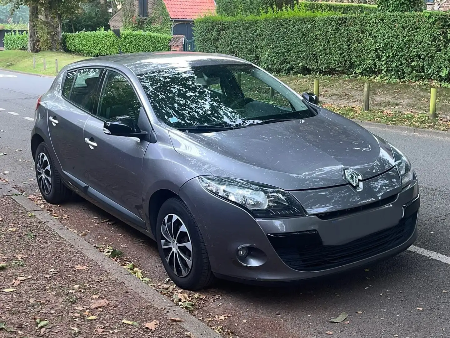 Renault Megane Mégane III dCi 90 FAP eco2 Business Euro 5 Gris - 1
