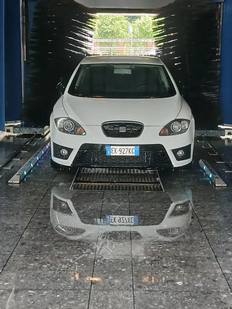 SEAT Leon 2.0 tsi FR 211cv dsg - 1