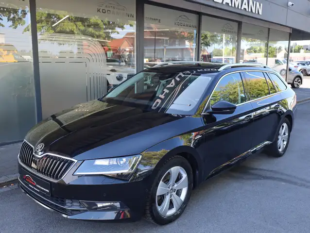 Skoda Superb view 5