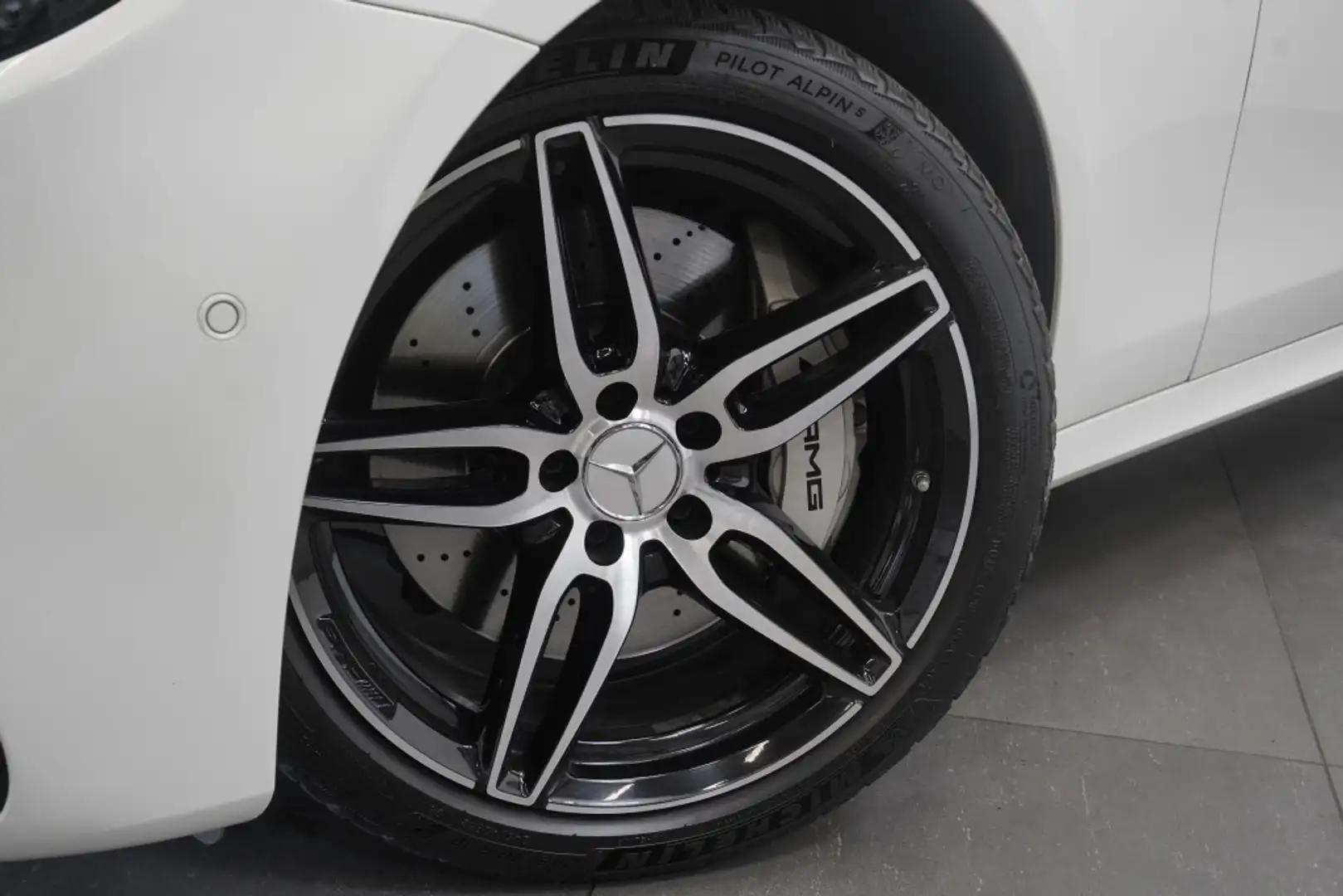 Mercedes-Benz E 53 AMG 4M+ Limousine *19 *Dist*Wide*Pano*360° Alb - 2