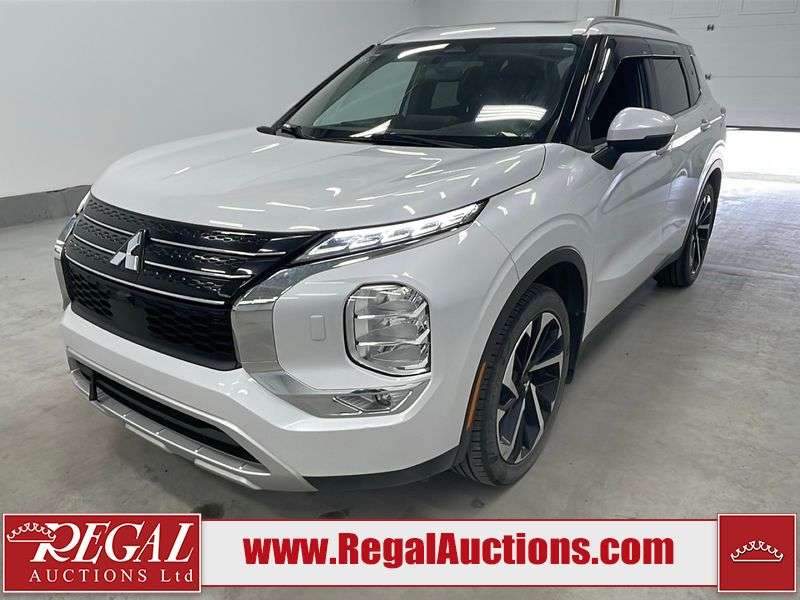 2022 Mitsubishi Outlander SE