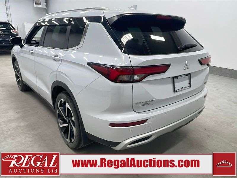 2022 Mitsubishi Outlander SE — снимка 1