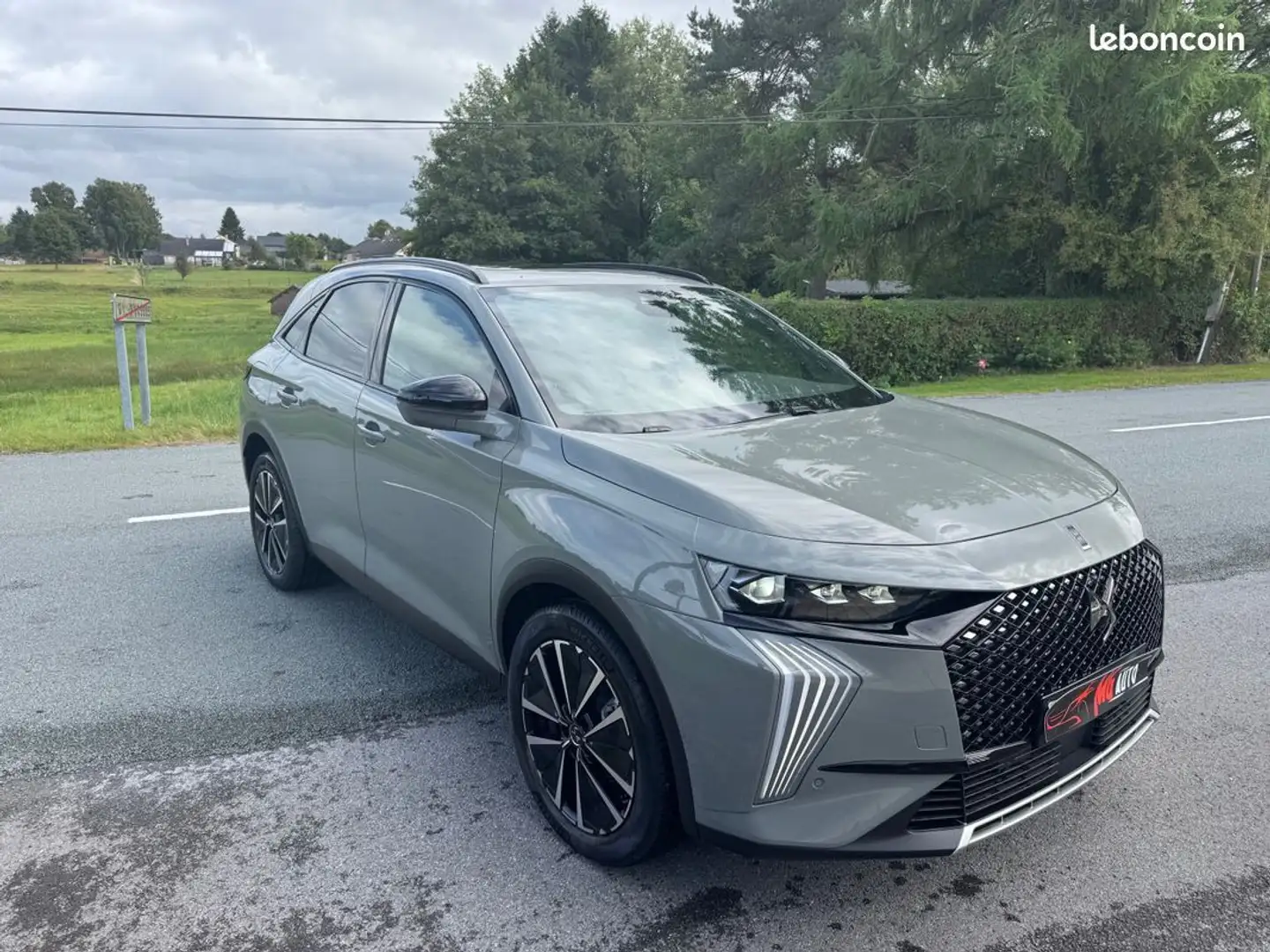 DS Automobiles DS 7 Crossback ds7 hdi 130 etoile neuf pack confort absolu + focal et tech plus toit ouvrant camera 360 vision de nuit sieges ventiles - 1