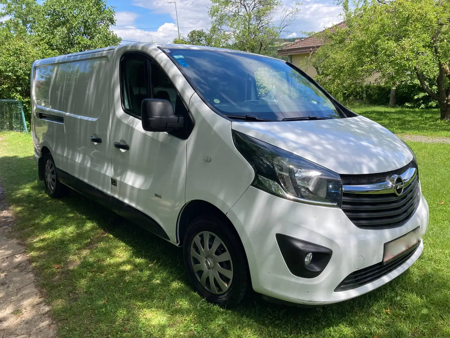 Opel Vivaro 1.6 biturbo Weiß - 1