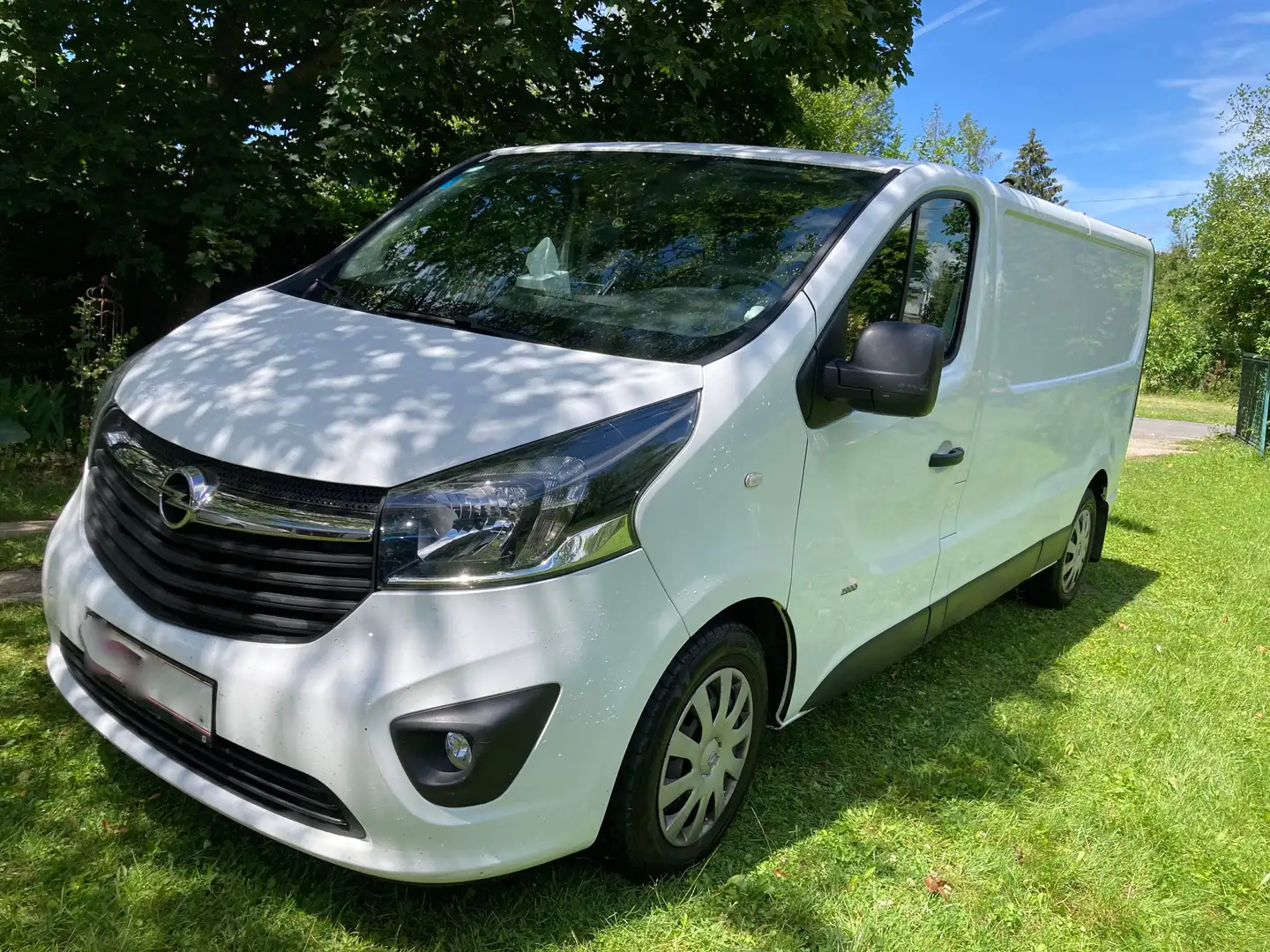 Opel Vivaro 1.6 biturbo Weiß - 2