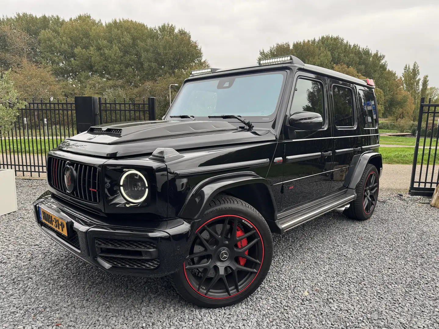 Mercedes-Benz G 63 AMG Brabus / btw / full carbon / dealer onderhouden Zwart - 1