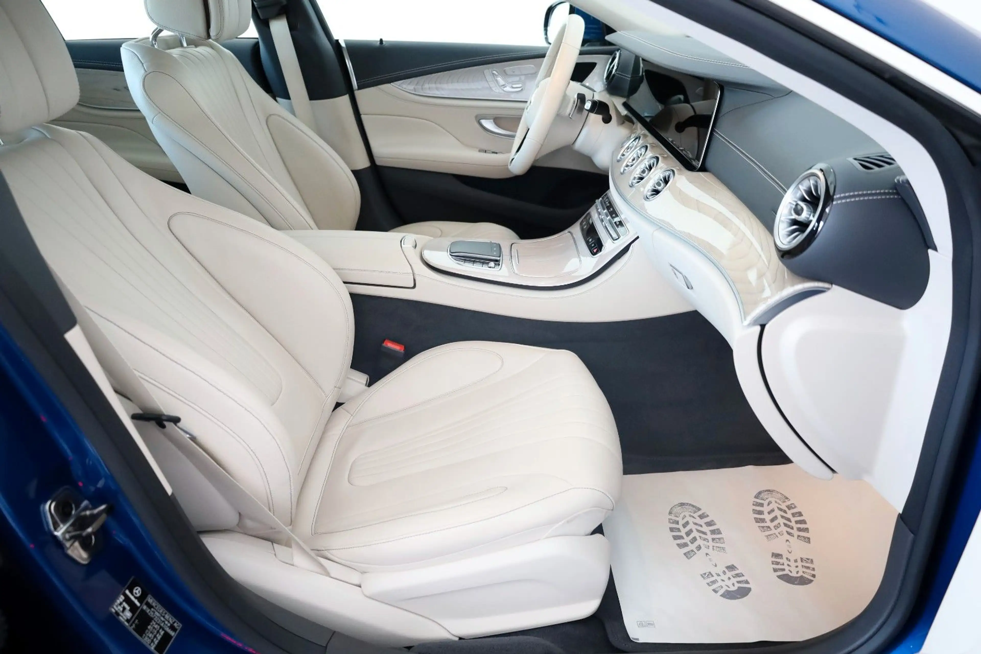Mercedes-Benz CLS 400 d Avantgarde 4M,ACC,HUD,360°Kam,AHK ,+WR — photo 5