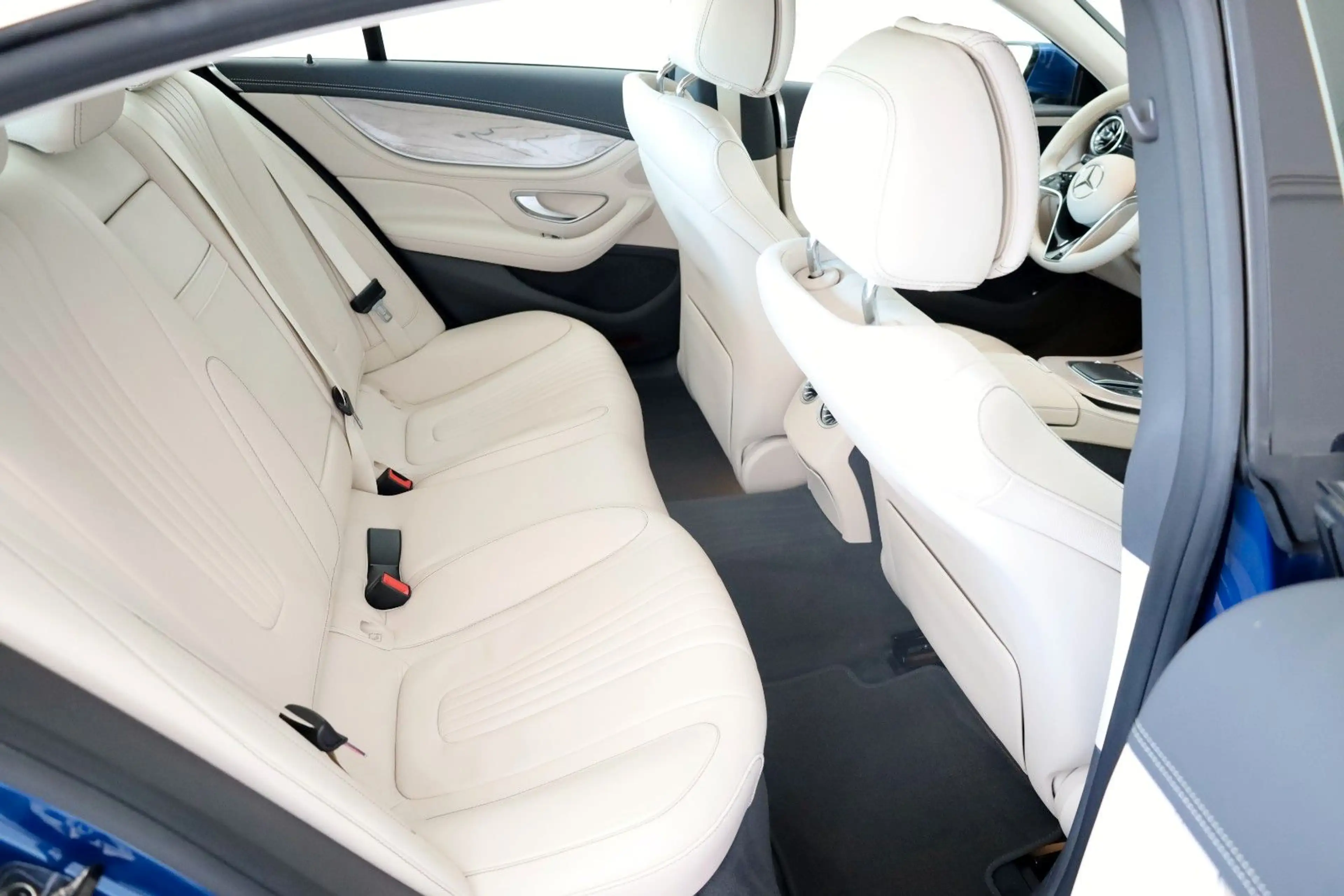 Mercedes-Benz CLS 400 d Avantgarde 4M,ACC,HUD,360°Kam,AHK ,+WR — photo 6