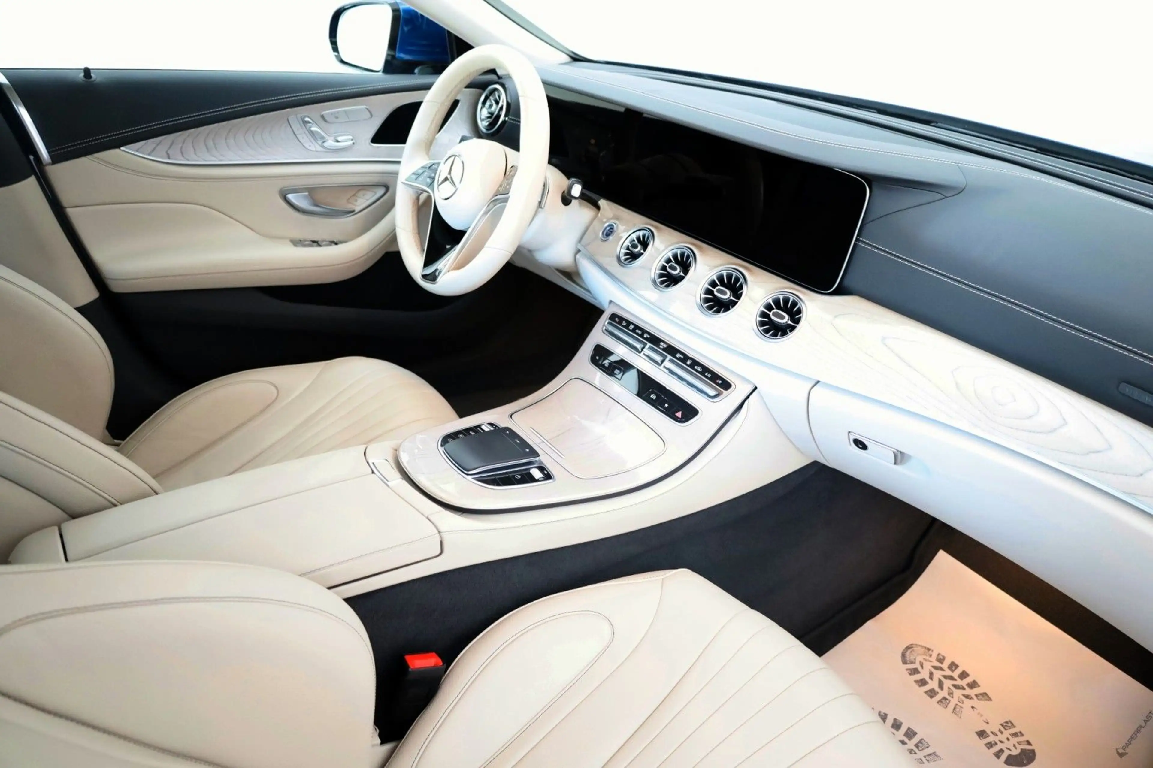Mercedes-Benz CLS 400 d Avantgarde 4M,ACC,HUD,360°Kam,AHK ,+WR — photo 4
