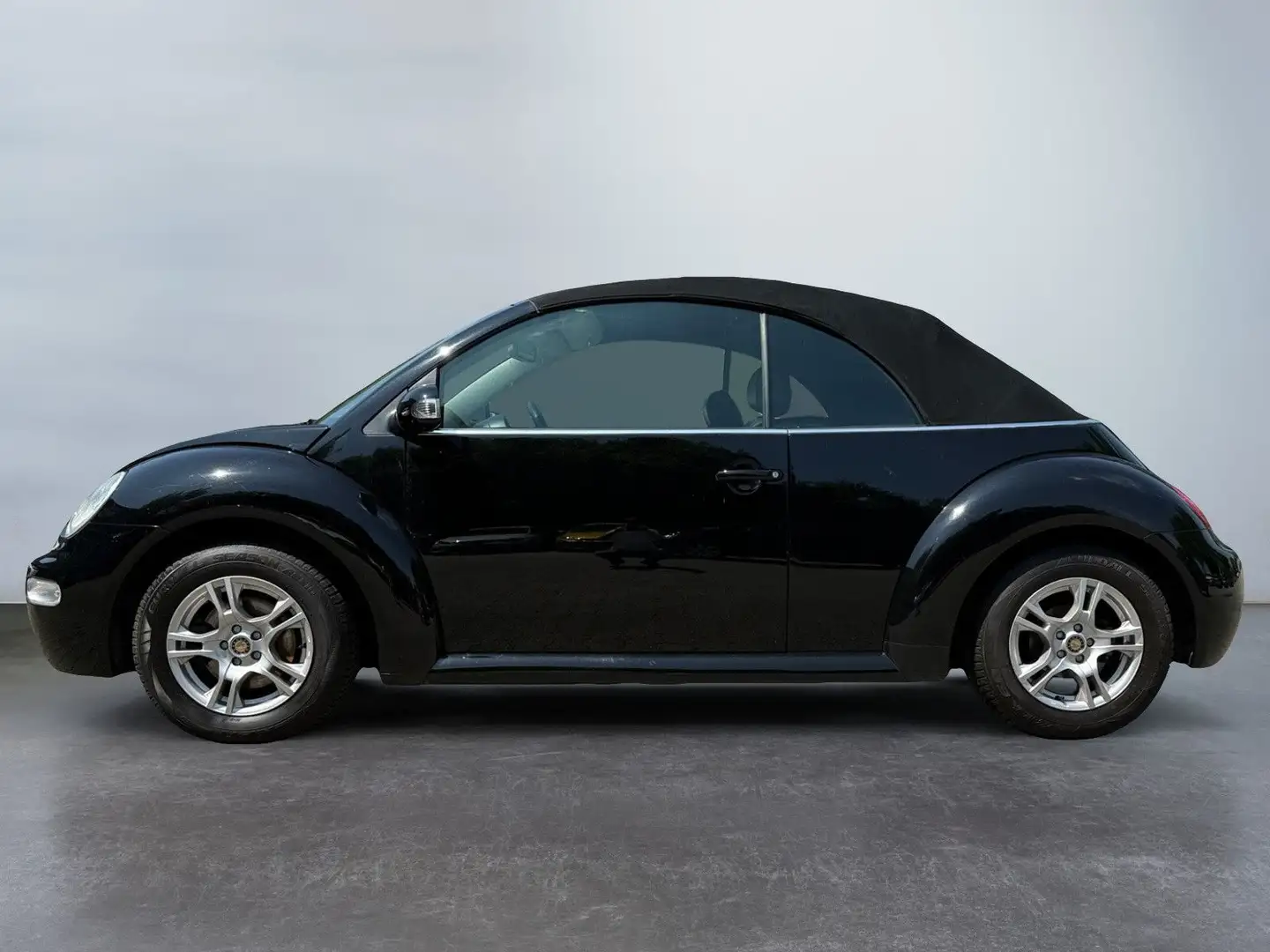 Volkswagen New Beetle Cabriolet 1.4 Highline Schwarz - 2
