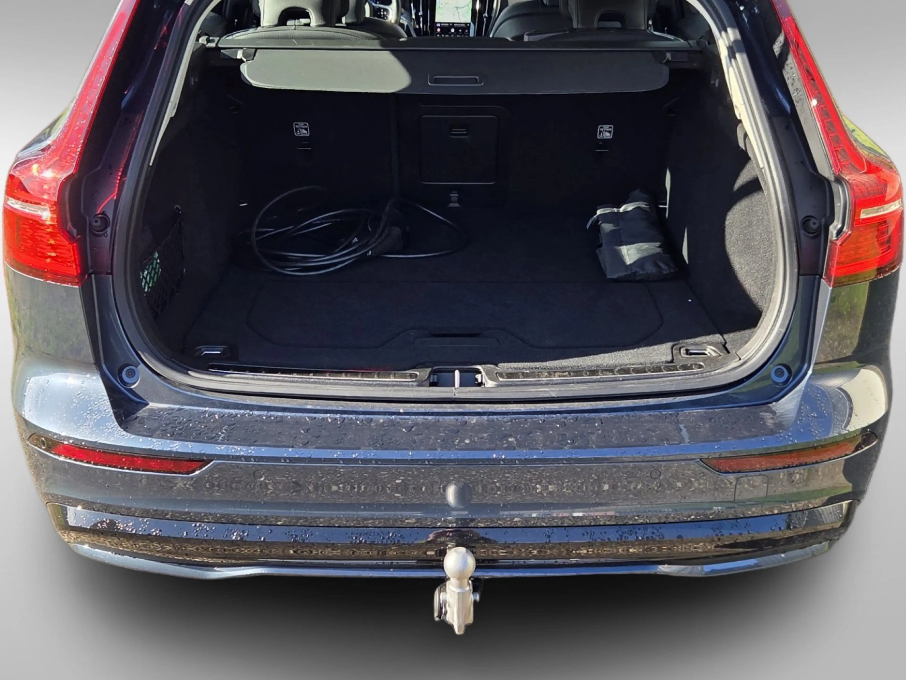 Volvo V60 2.0 T6 Plug-in hybrid AWD Plus Dark | Trekhaak | 3 — photo 8