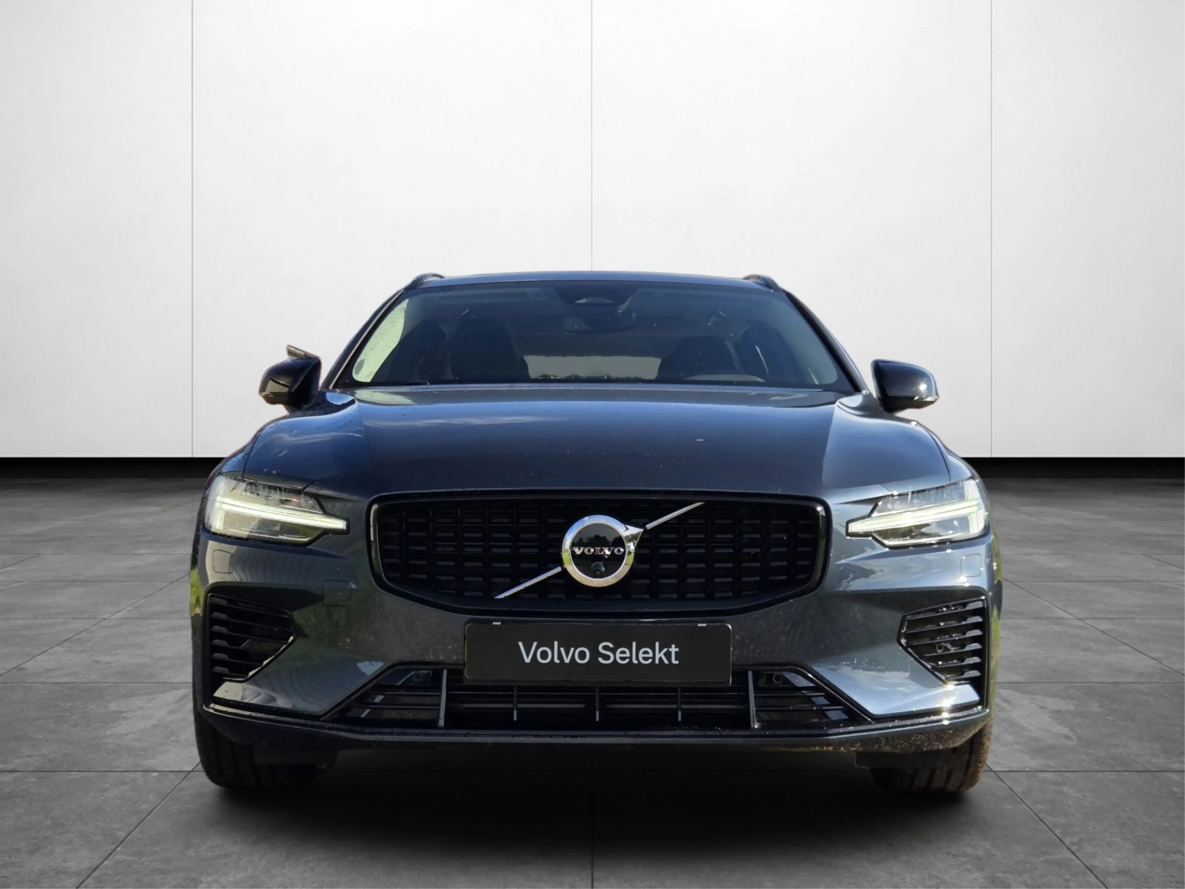 Volvo V60 2.0 T6 Plug-in hybrid AWD Plus Dark | Trekhaak | 3 — photo 9