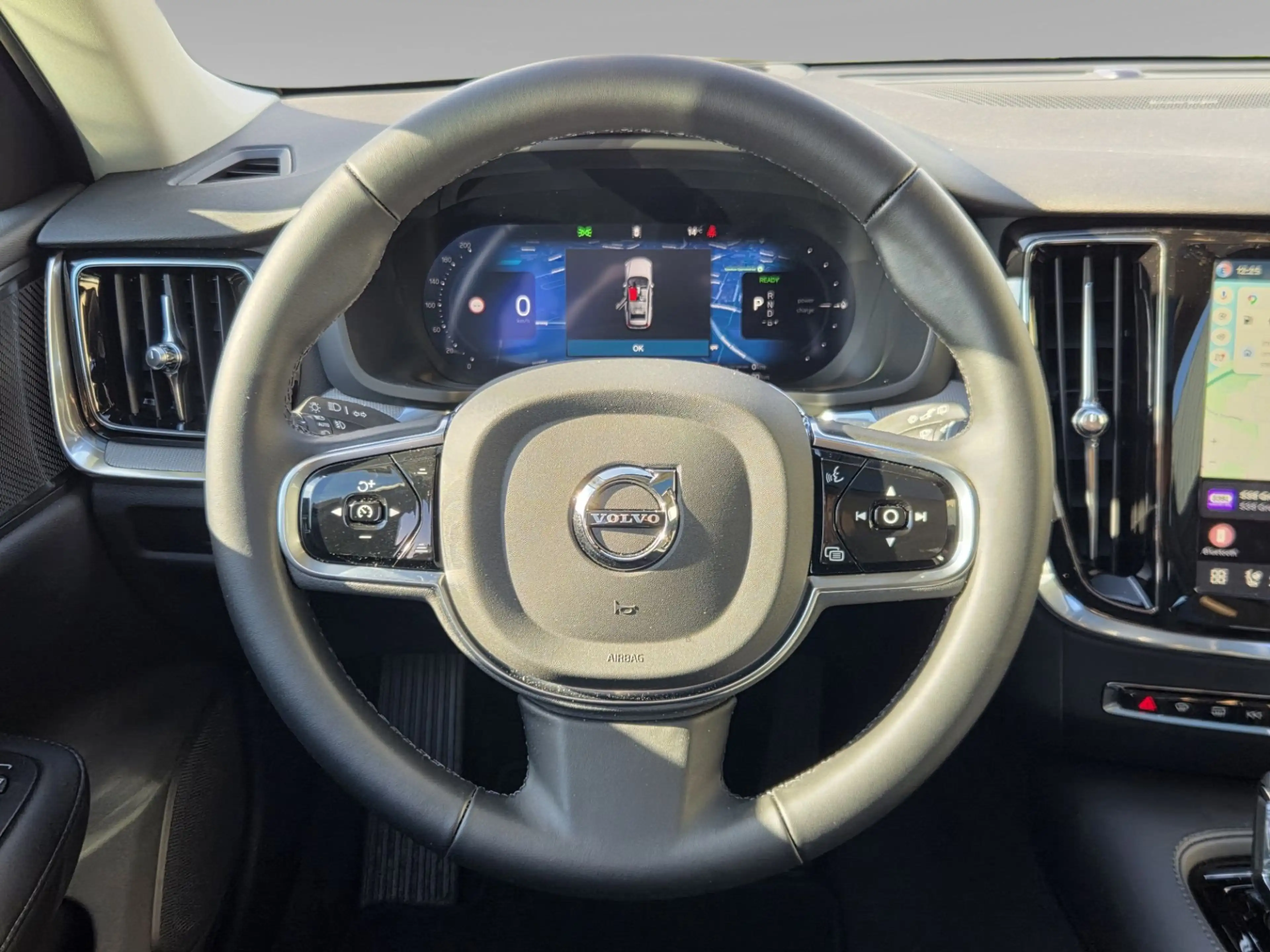 Volvo V60 2.0 T6 Plug-in hybrid AWD Plus Dark | Trekhaak | 3 — photo 12