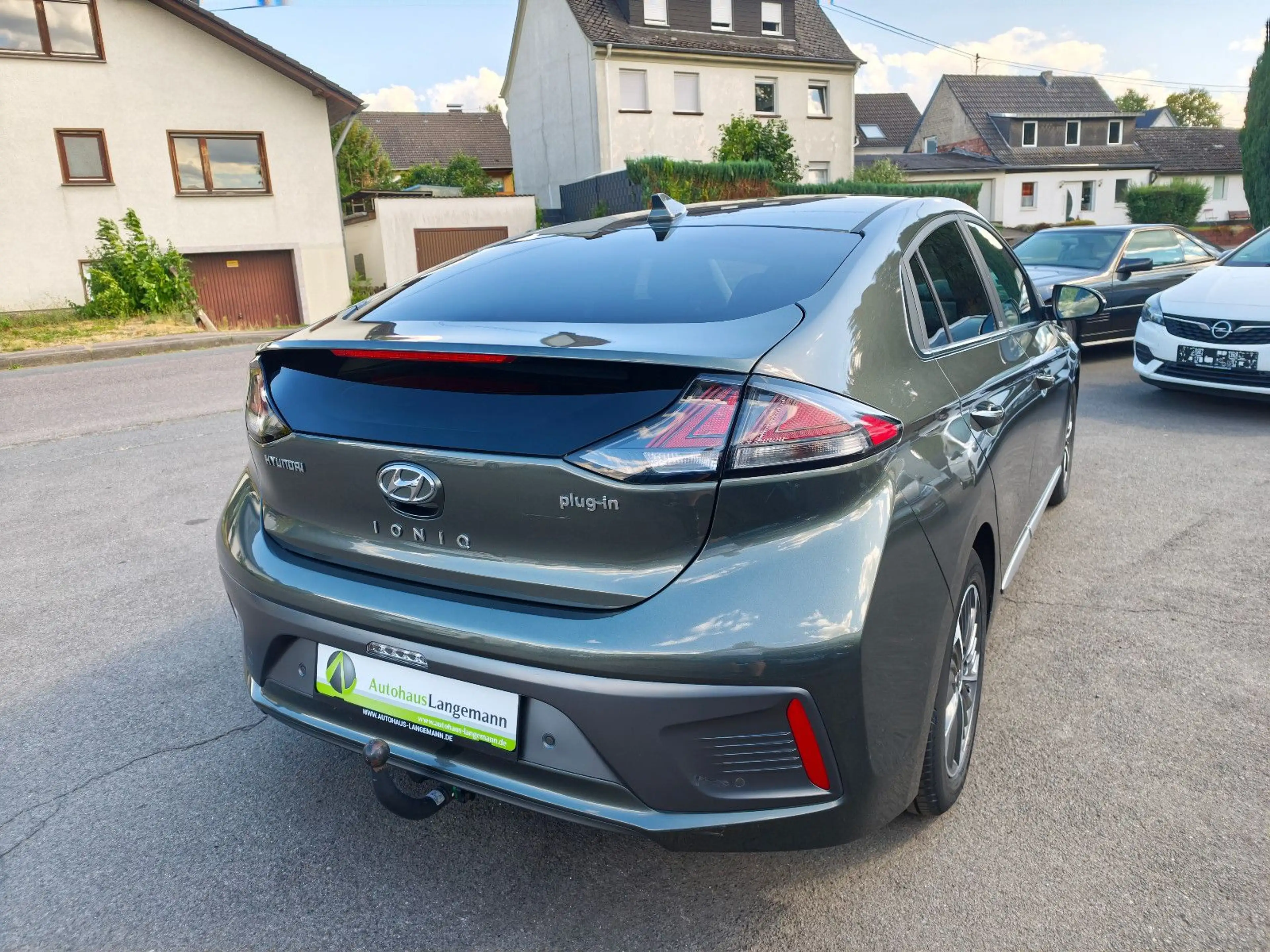 Hyundai IONIQ Style Plug-In Hybrid LED NAVI INFINITY AHK — photo 6