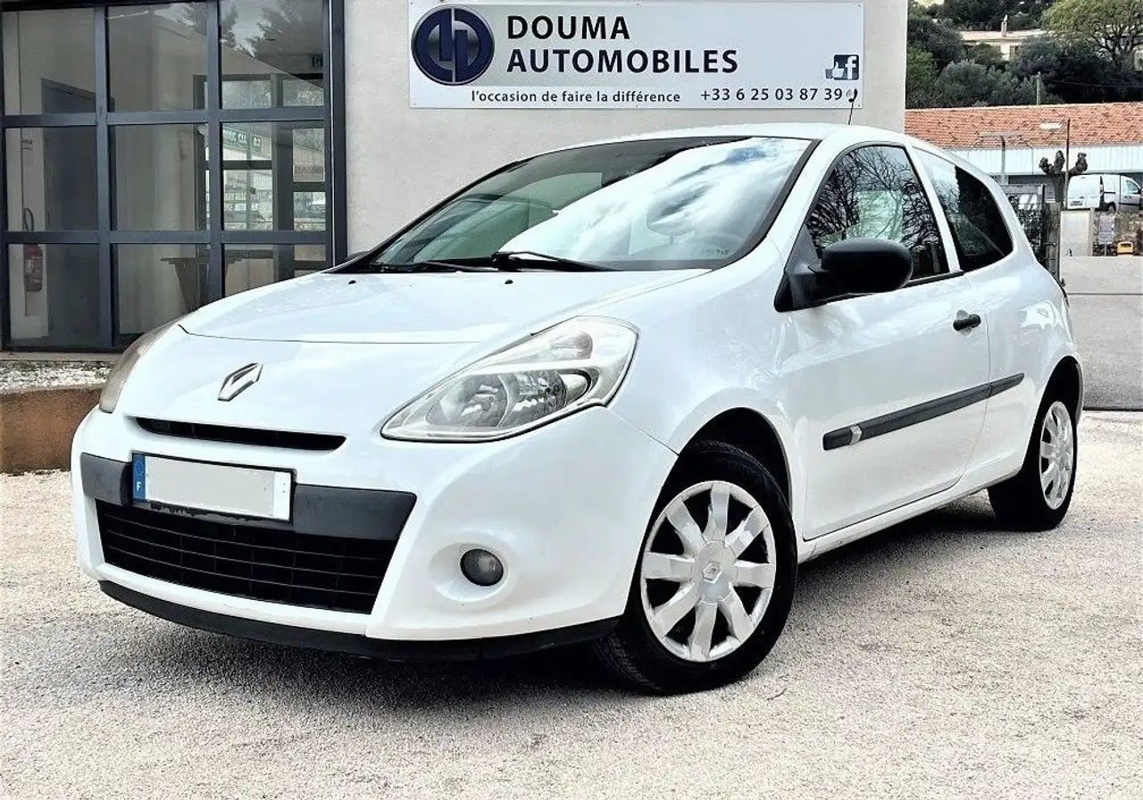 Renault Clio III STE 1.5 DCI 75CH GENERIQUE 3P
