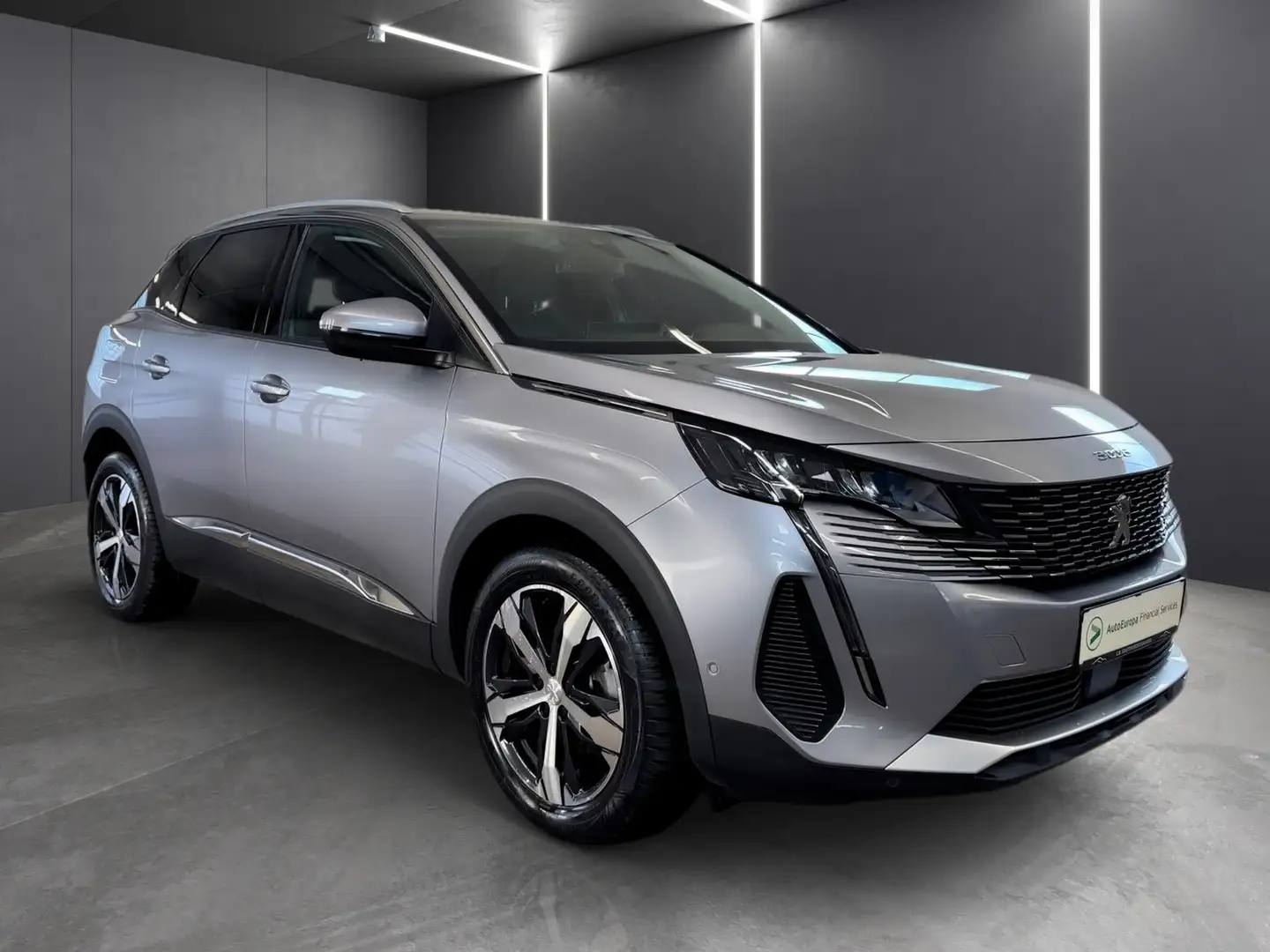 Peugeot 3008 1.2 PureTech Aut. LED, Navi, Kamera Gris - 2