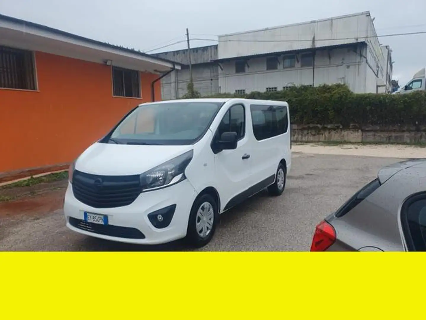 Opel Vivaro - 1