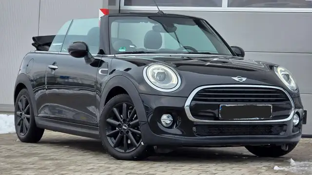 MINI Cooper D Cabrio JCW Navi Klima Shzg LED