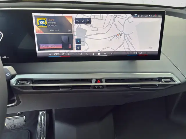 BMW Ix view 15