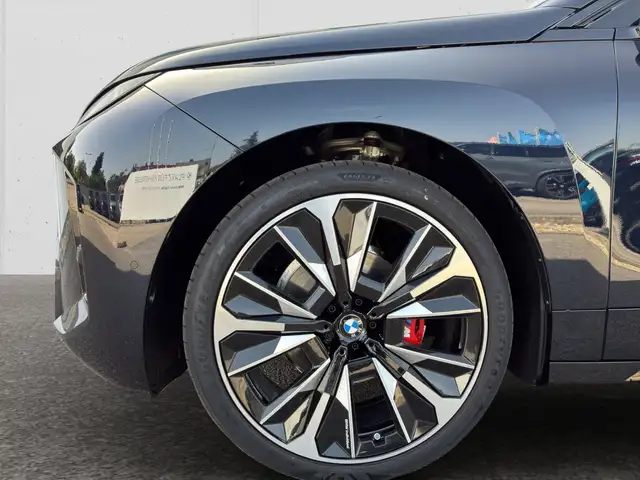 BMW Ix view 7