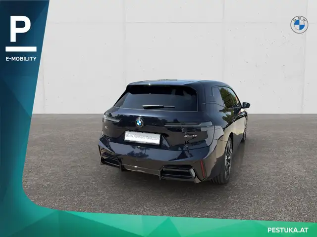 BMW Ix view 4