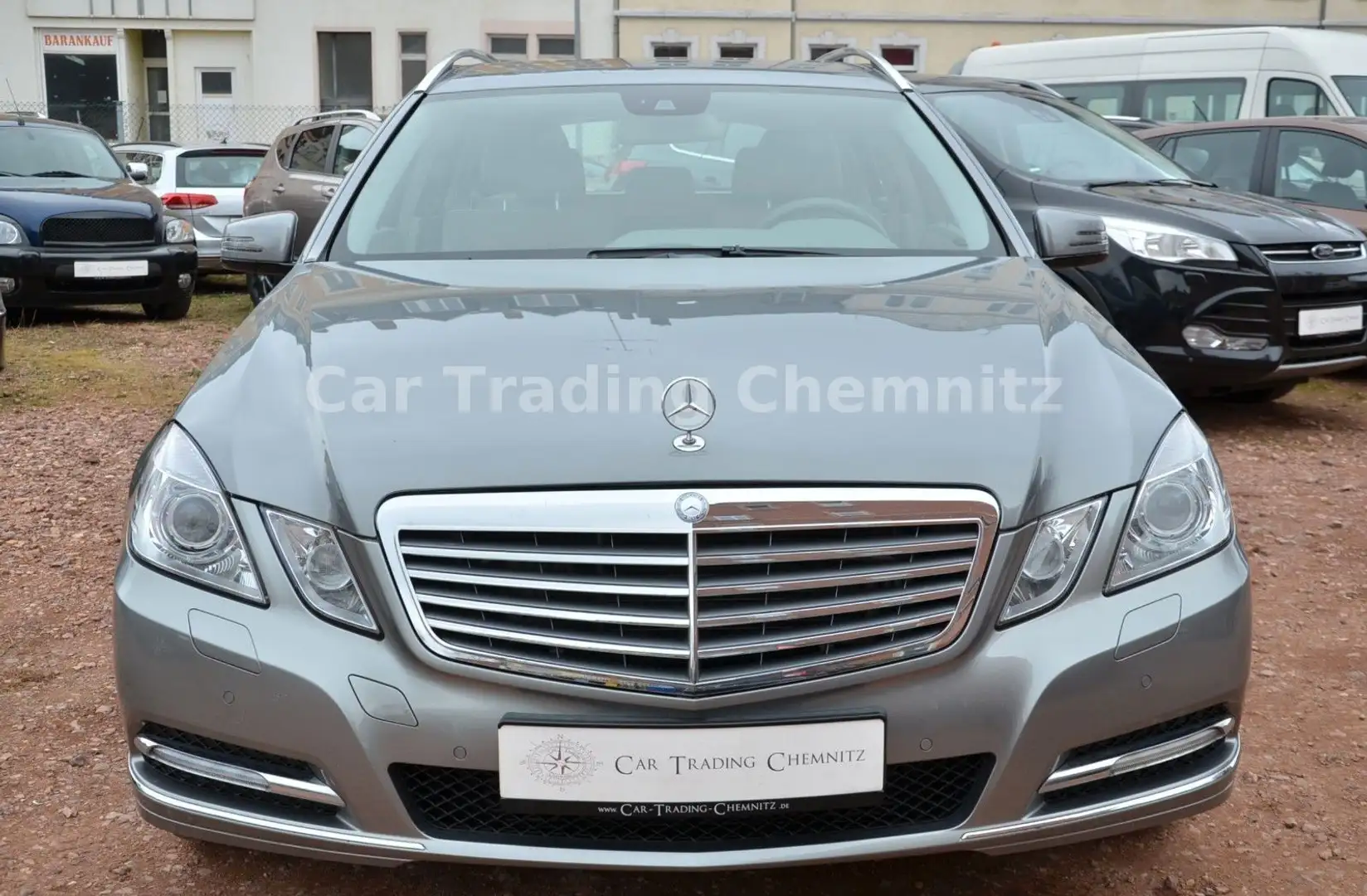 Mercedes-Benz E 300 CDI BlueEfficiency Navi Xenon 1.Hand AHK Argintiu - 2