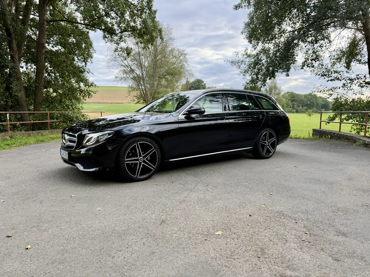 Mercedes-Benz E 200
