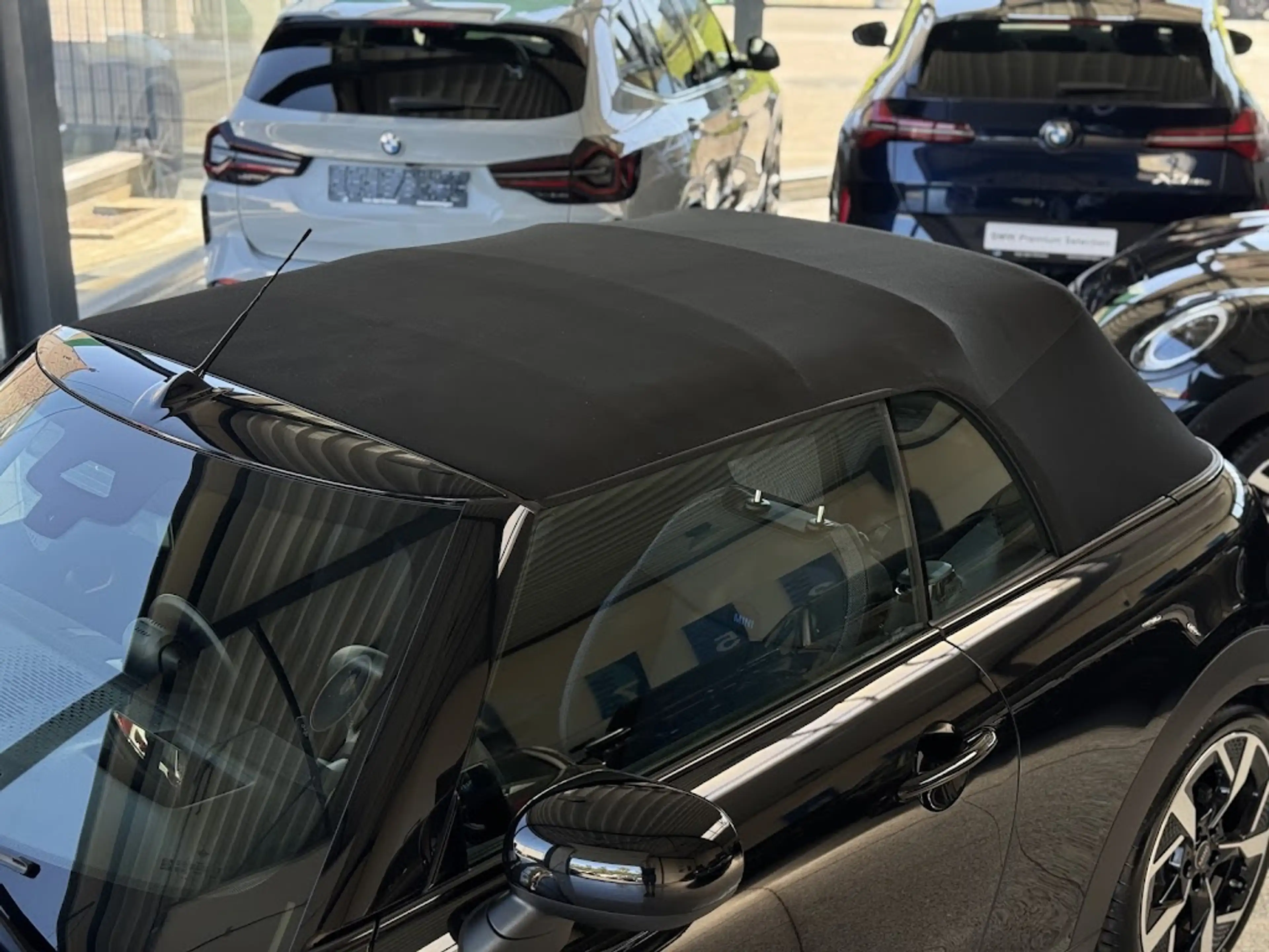MINI Cooper C Cabrio Cabrio / HUD / H-K / KEYL / CAM / VERW ZET + STUUR — photo 4