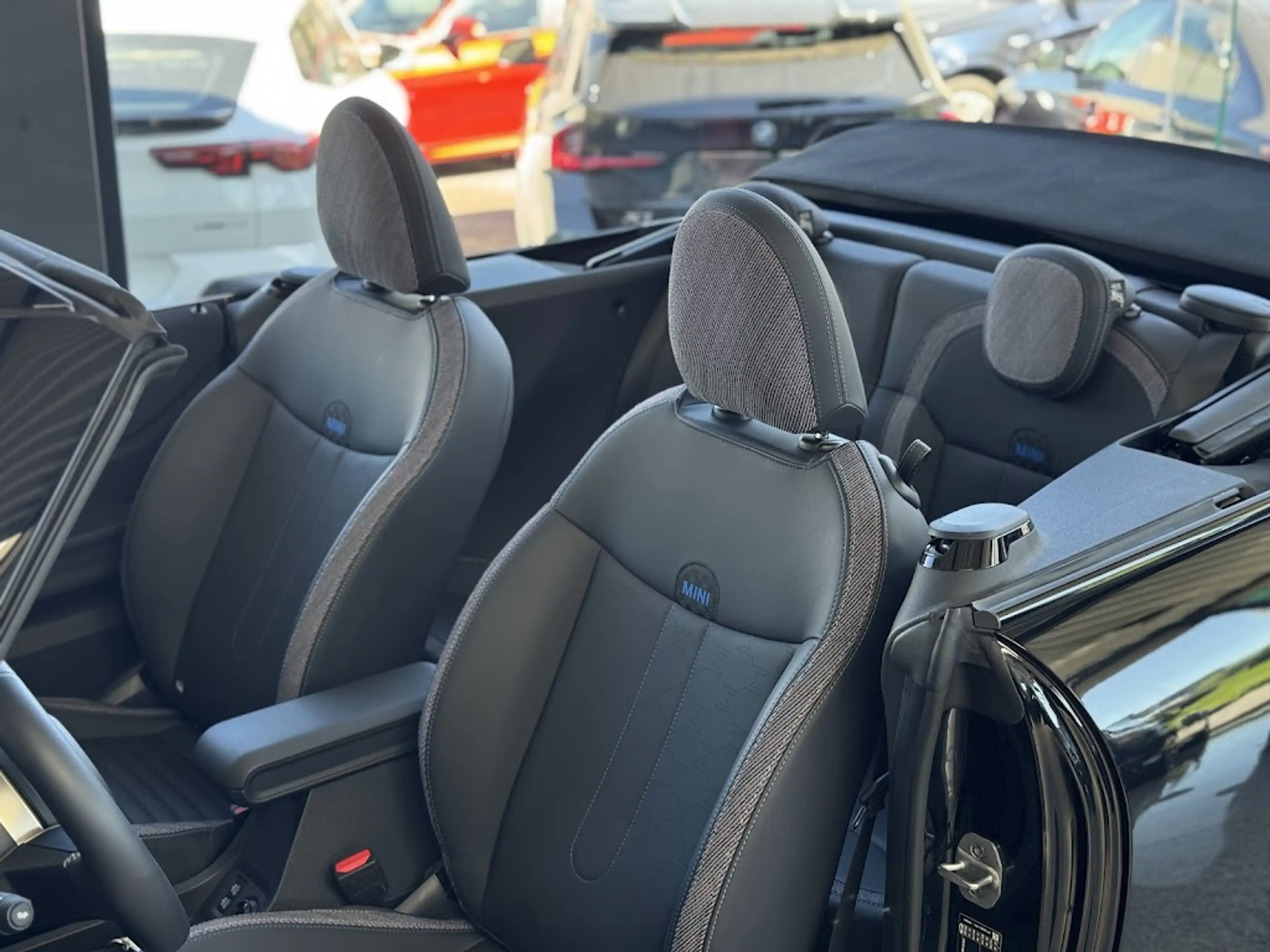 MINI Cooper C Cabrio Cabrio / HUD / H-K / KEYL / CAM / VERW ZET + STUUR — photo 13