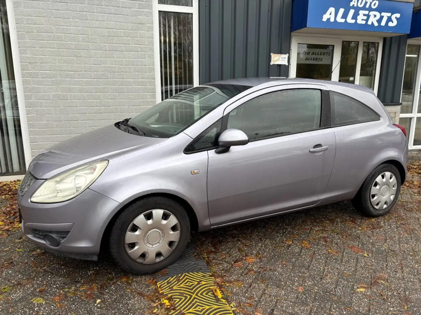 Opel Corsa 1.0-12V ESSENTIA Paars - 1