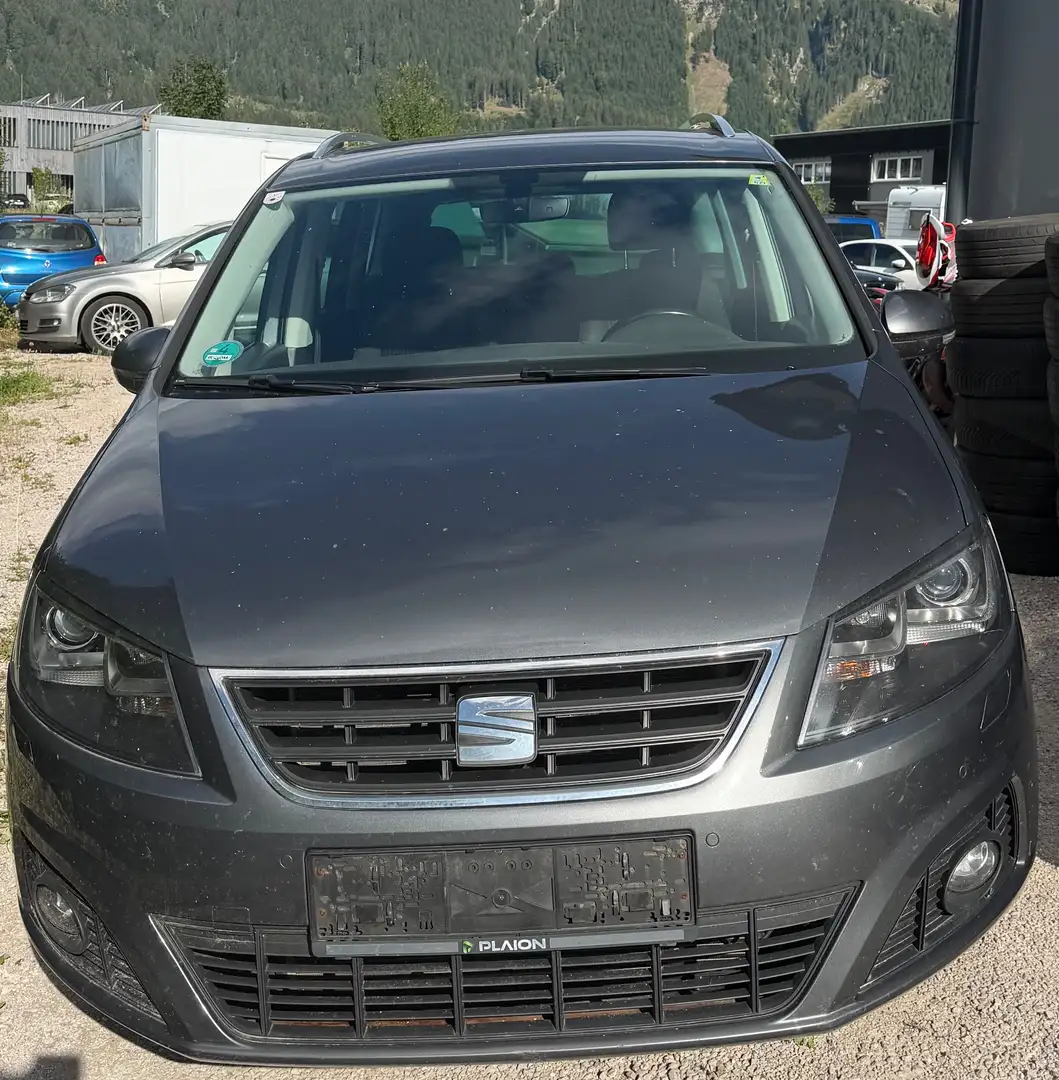 SEAT Alhambra Alhambra Executive 2,0 TDI CR 4WD Executive Grau - 1