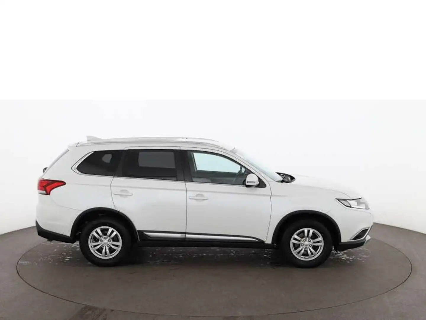 Mitsubishi Outlander 2.2 DI-D Intense 4x4 LED AHK TEMPOMAT Blanc - 2
