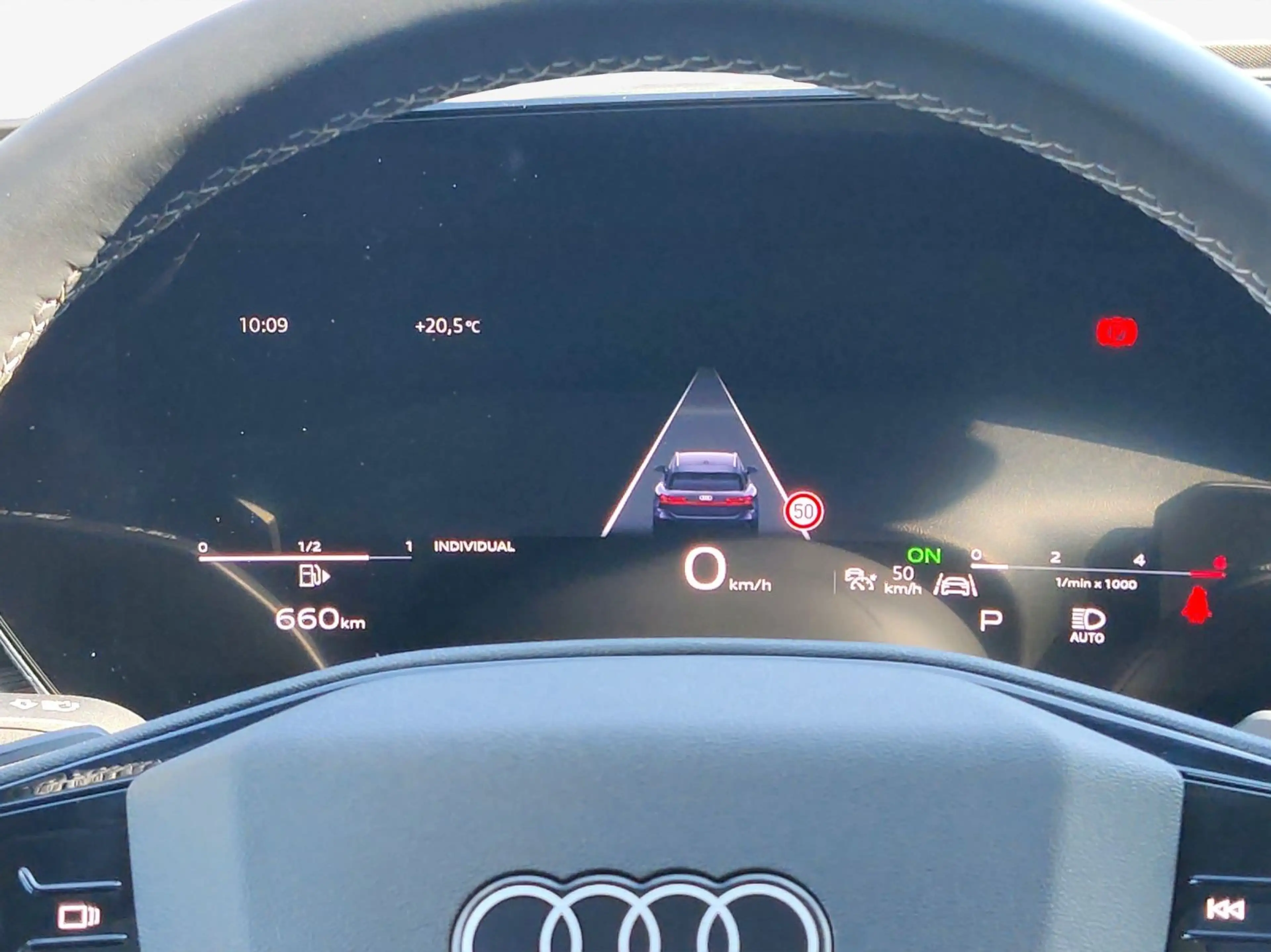 Audi A6 TDI quattro 150 kW Matrix*Pano*AHK*360° — photo 9