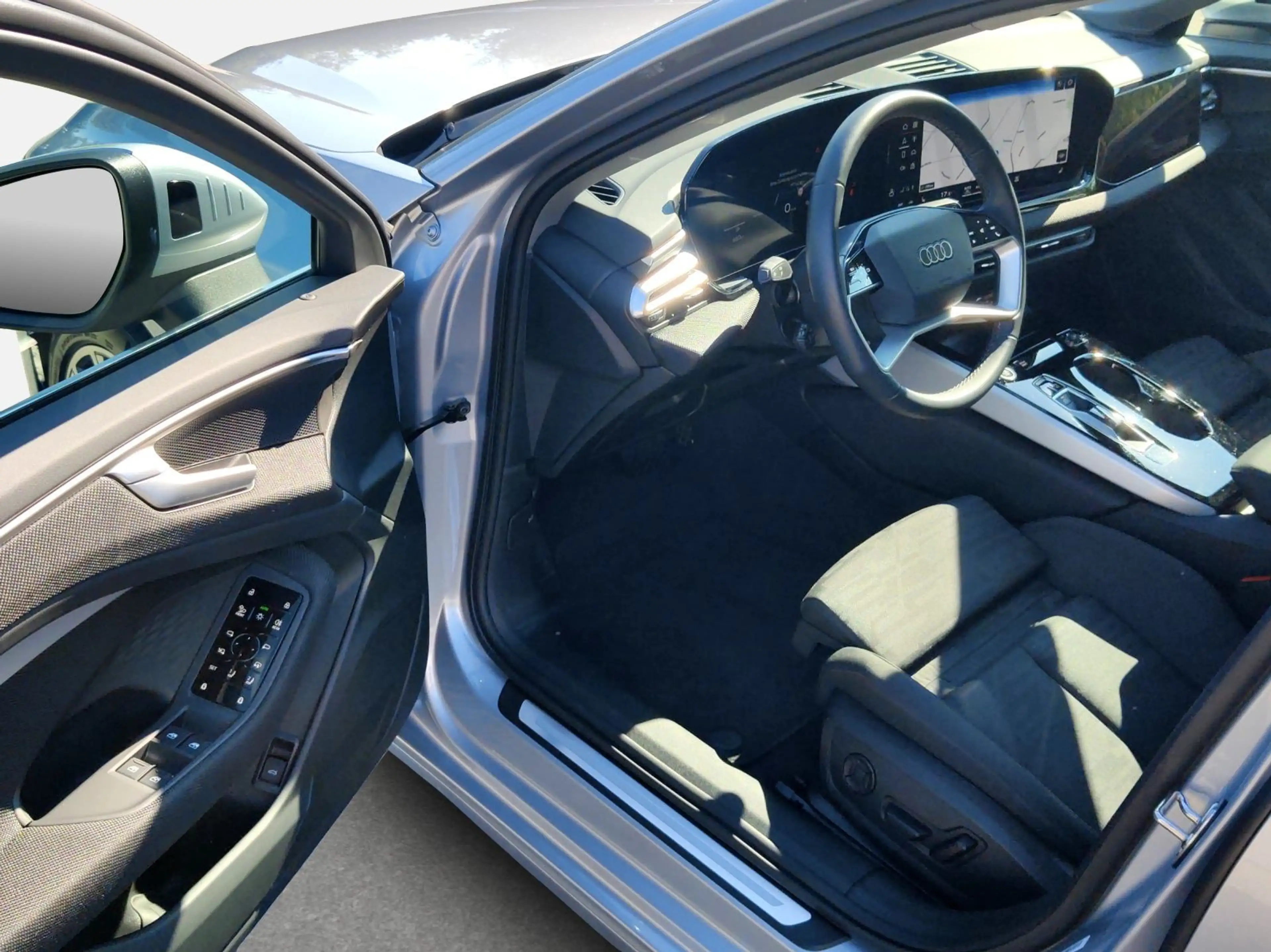 Audi A6 TDI quattro 150 kW Matrix*Pano*AHK*360° — photo 14