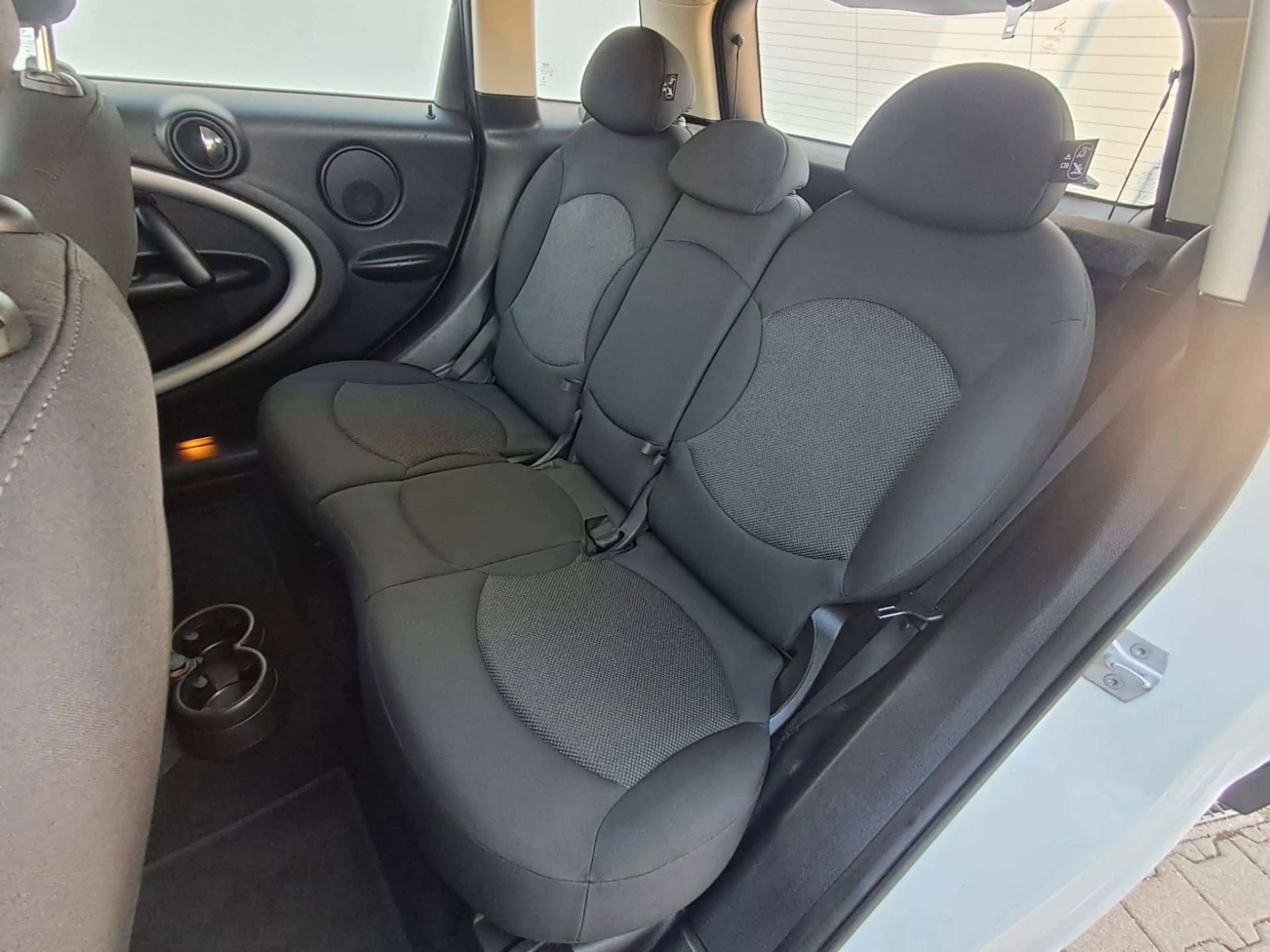 MINI Cooper D Countryman Automatik — photo 15