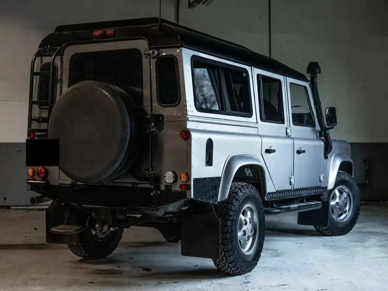 Land Rover Defender 110 Station Wagon, foto 2