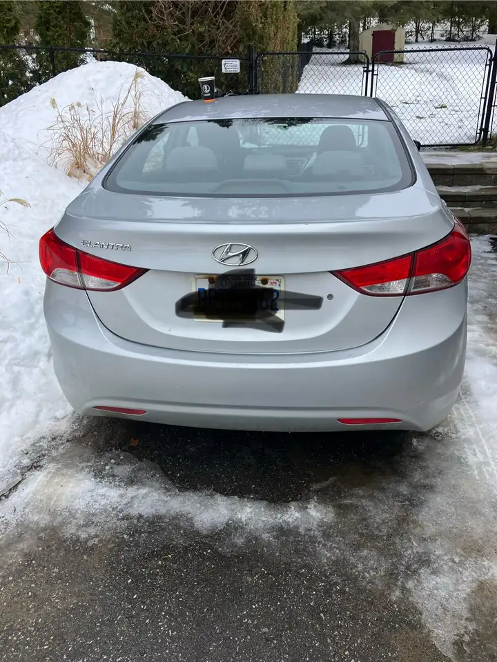 Hyundai ELANTRA снимка Hyundai ELANTRA
