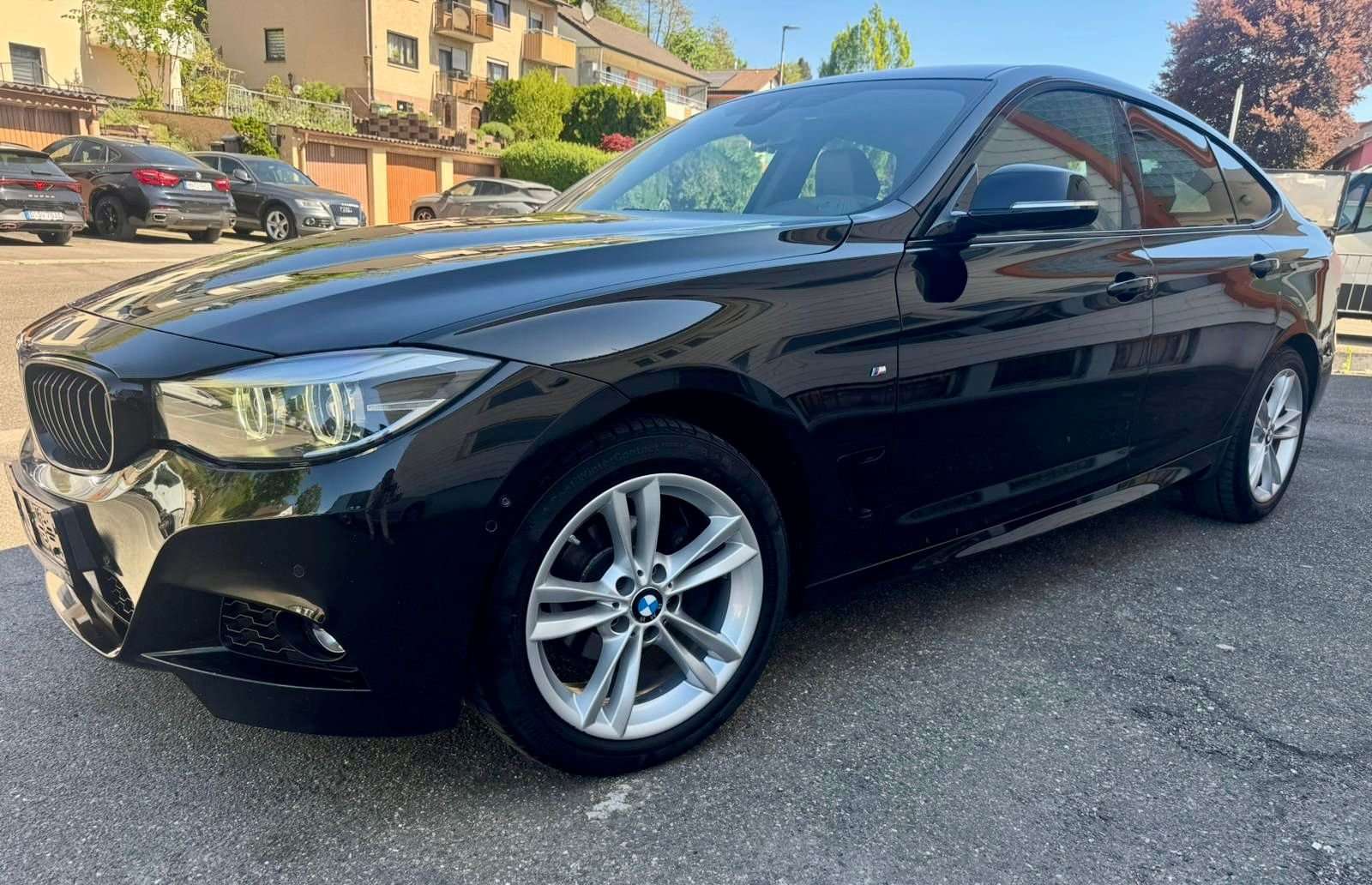 Second hand Bmw 3 Series 320i xDrive