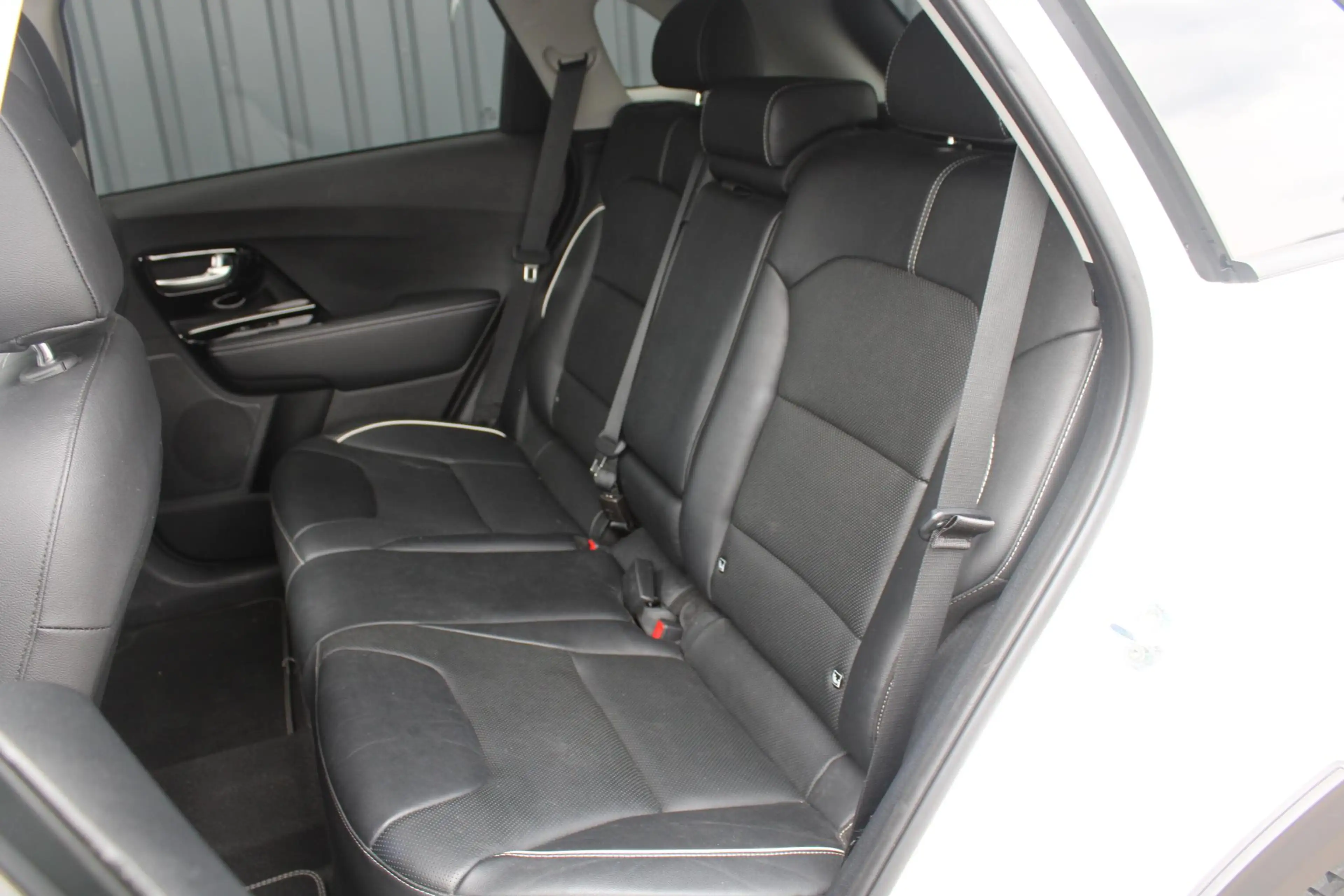Kia e-Niro DynamicPlusLine 64 kWh Leer | Navigatie | DAB | St — photo 13