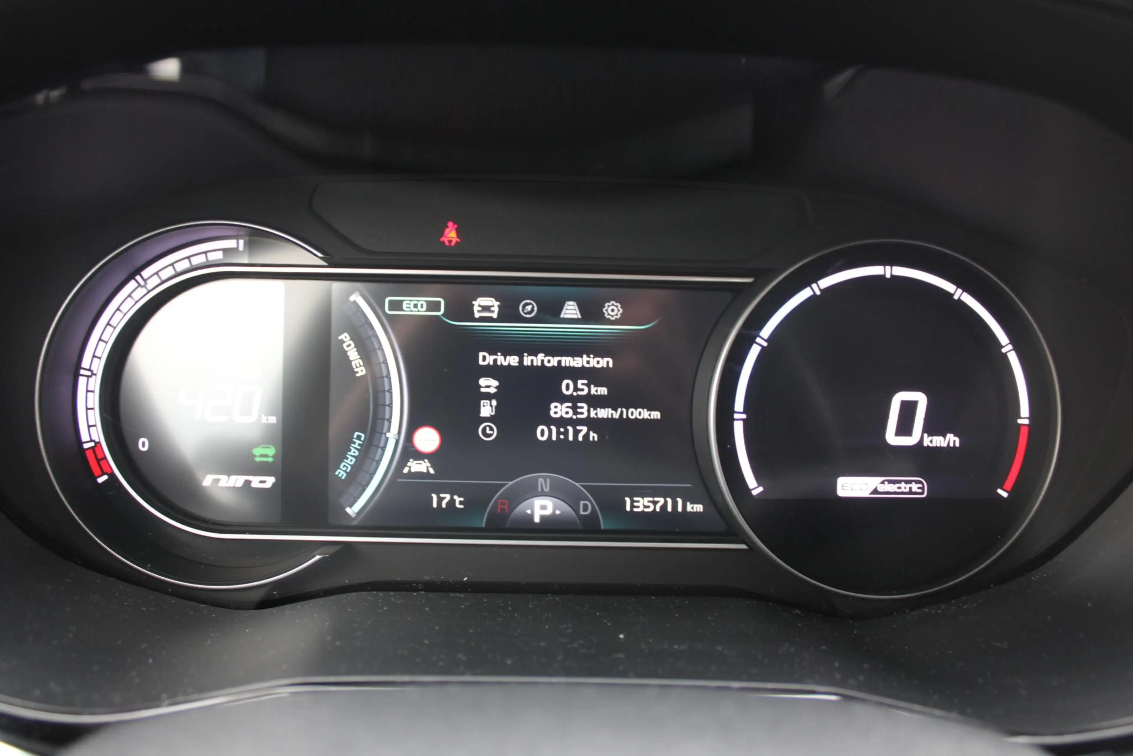 Kia e-Niro DynamicPlusLine 64 kWh Leer | Navigatie | DAB | St — photo 8