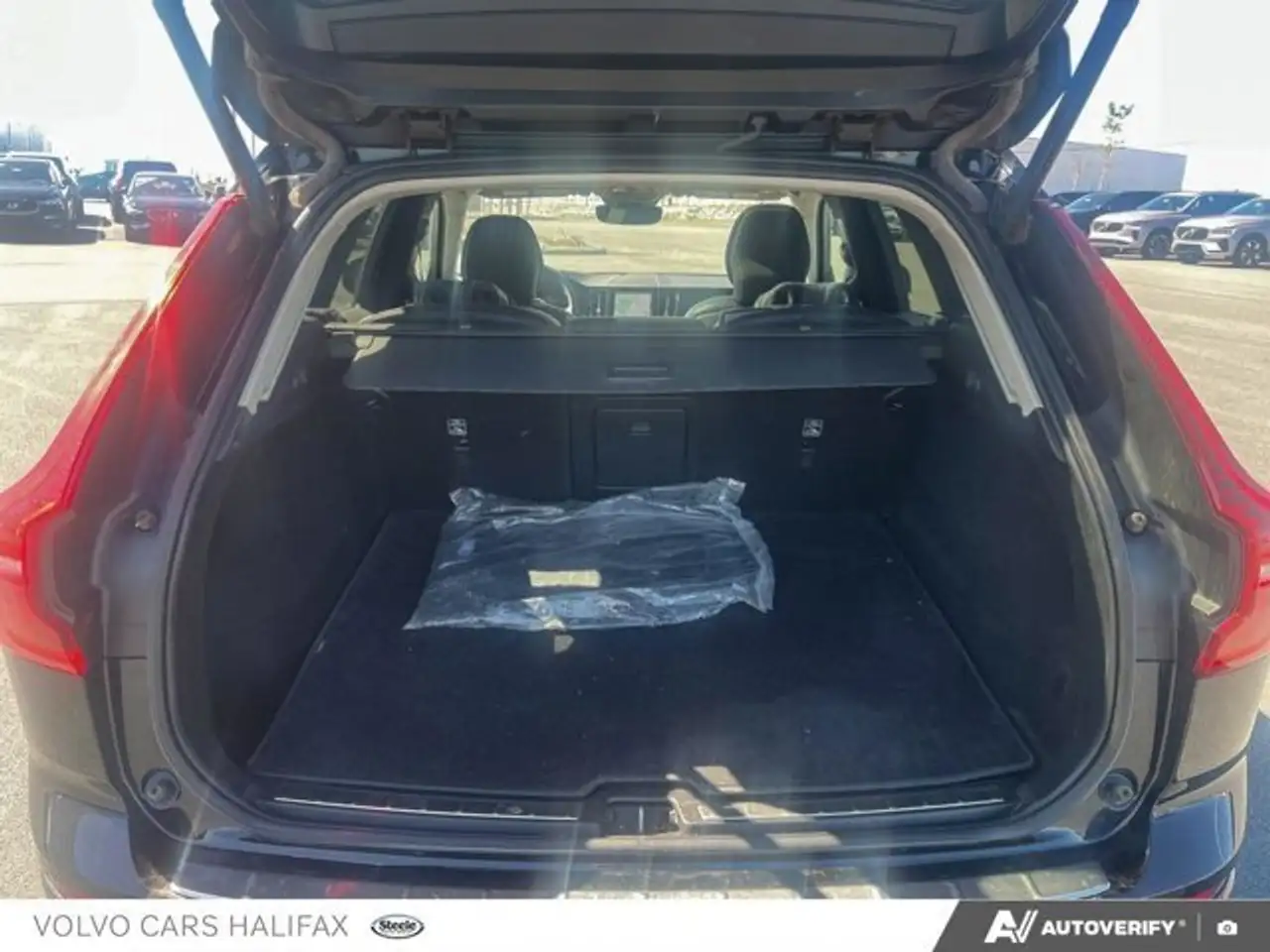 Volvo XC60 снимка Volvo XC60