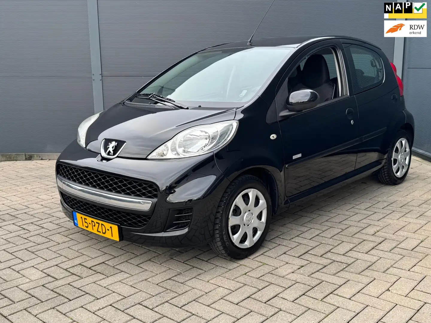 Peugeot 107 1.0-12V Automaat / Airco / 5 Deurs / Nap Negru - 1