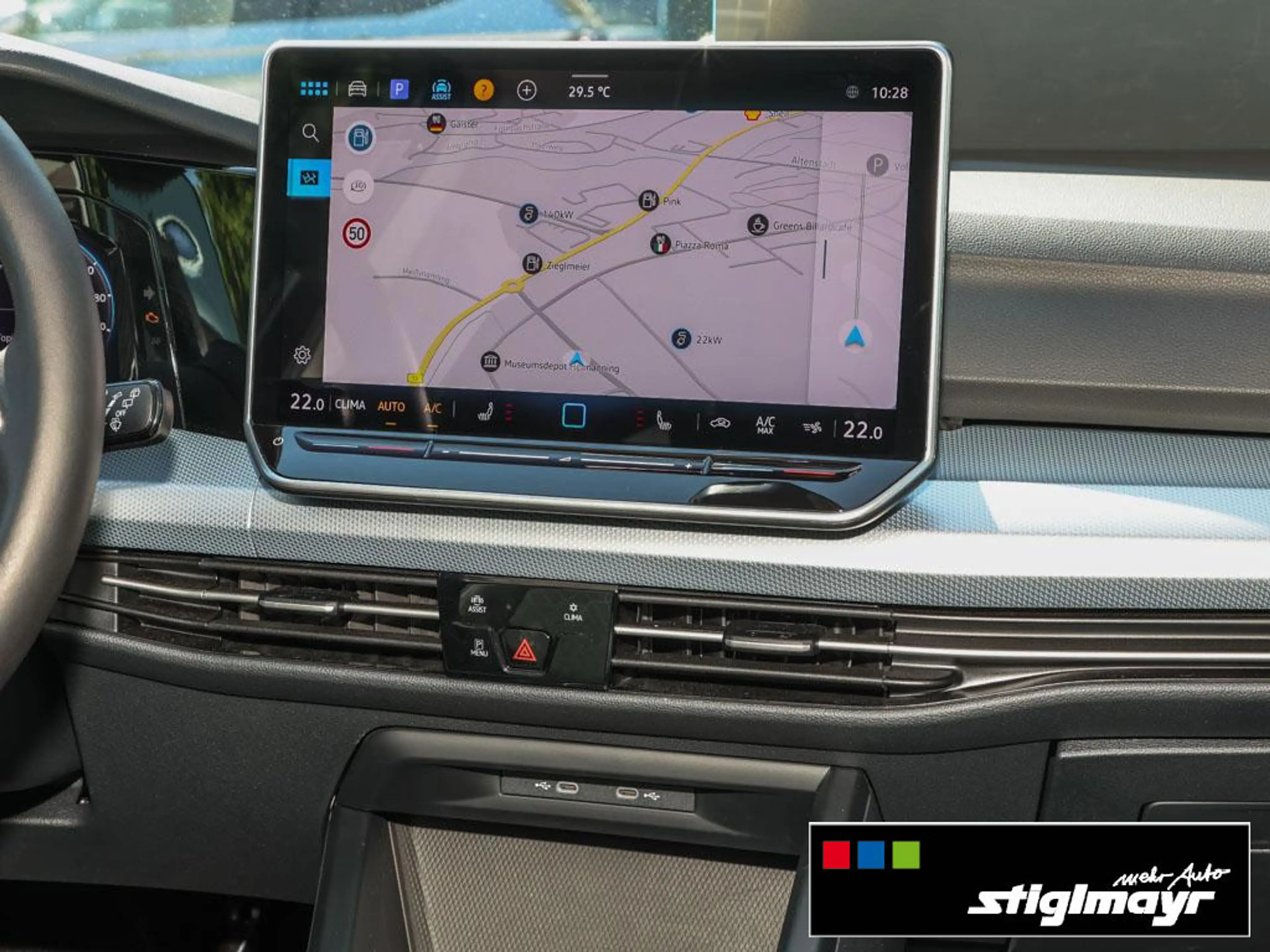 Volkswagen Golf VIII GOAL 1.5 eTSI DSG IQ-LIGHT+KAMERA+NAV — photo 8