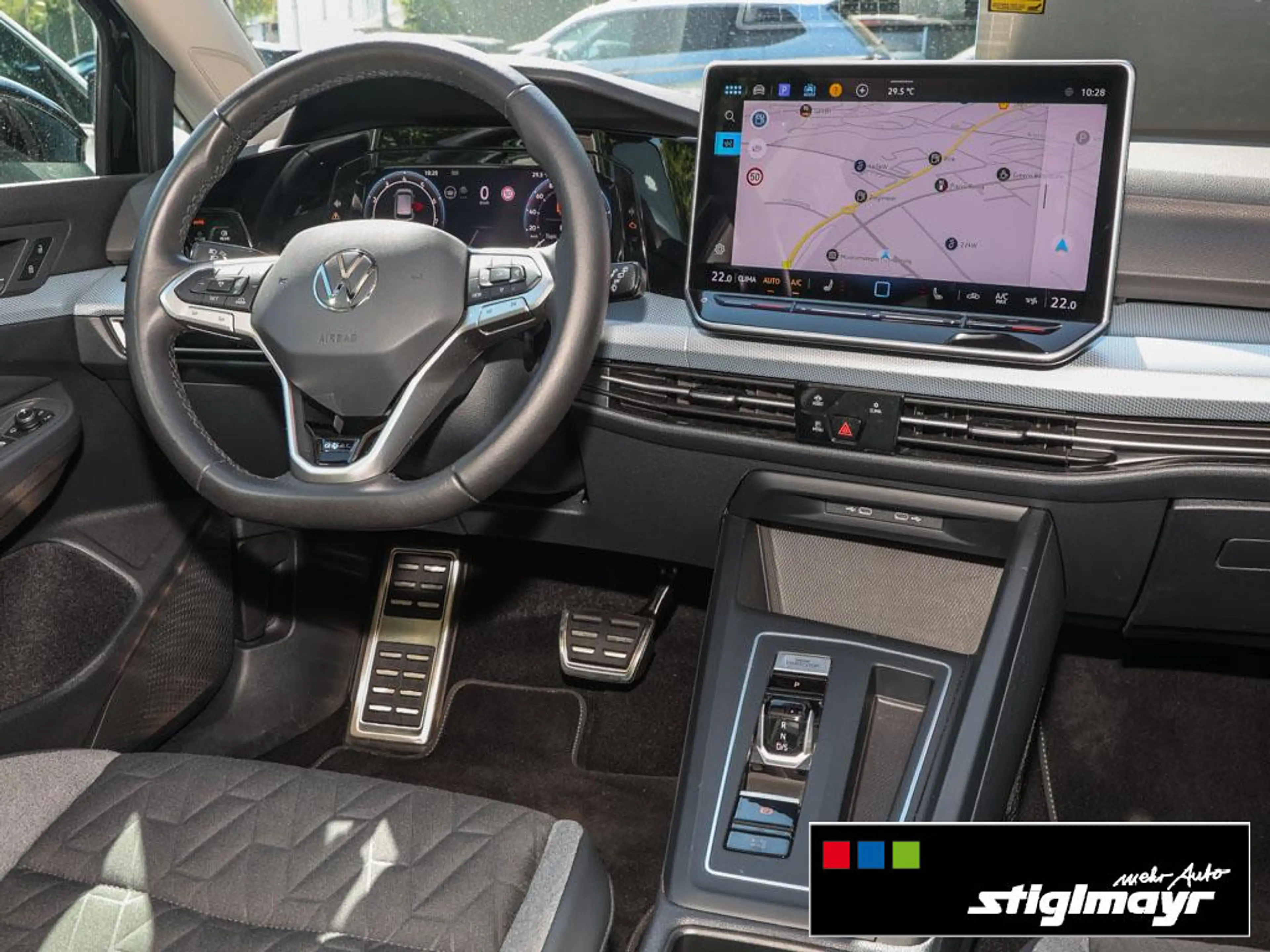 Volkswagen Golf VIII GOAL 1.5 eTSI DSG IQ-LIGHT+KAMERA+NAV — photo 4