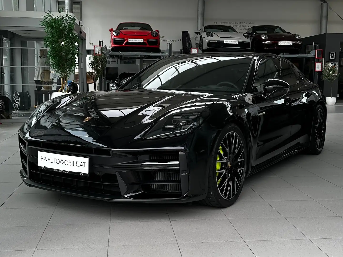 Porsche Panamera 4 eHybrid Limousine // Sport Design // wie NEU // Schwarz - 1